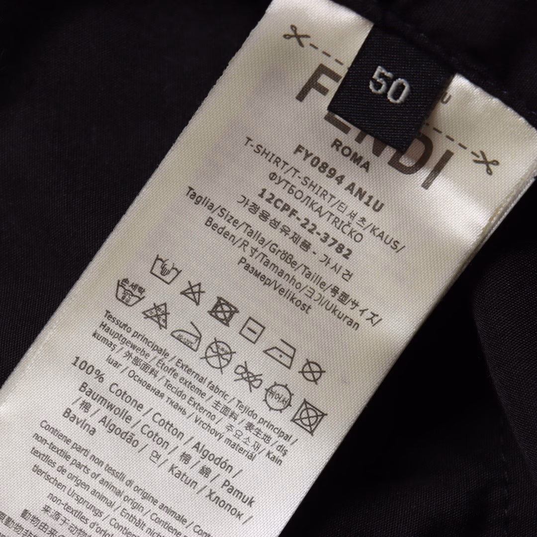 Fendi FD Grey FF ShortsOriginal product, linen blended bamboo 150g fabric, direct printing, alignment cutting, custom 1:1 buttons, custom 1:1 woven blue, custom 1:1 trademark, loose fit