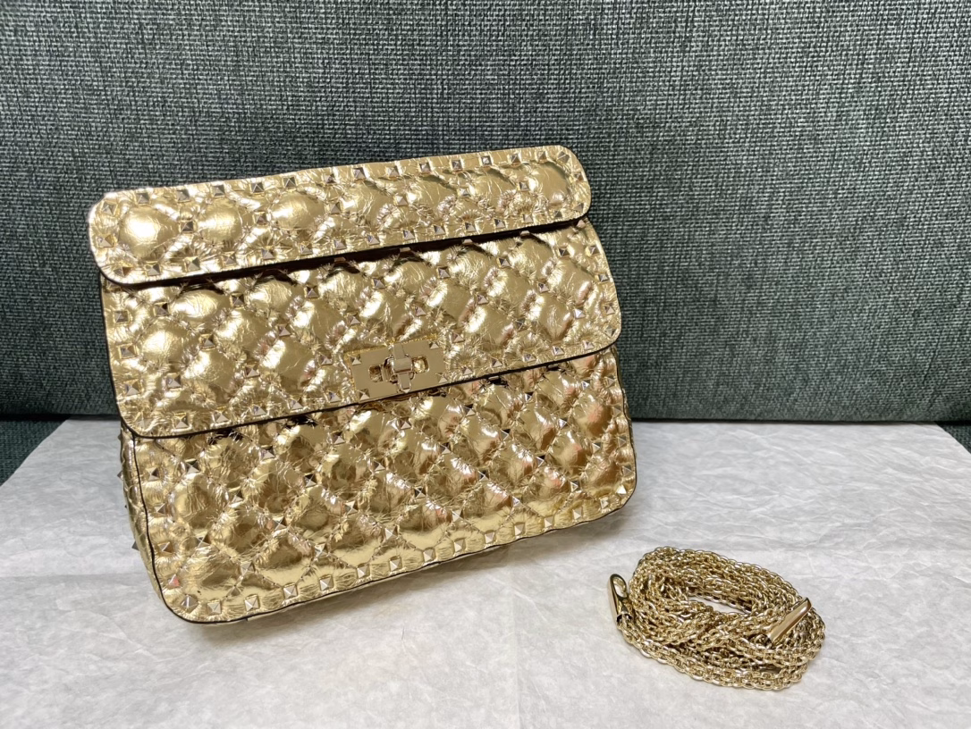Valentin0 ❤️The latest multi-purpose series in the counter, top-grade wrinkled leather, full leather inside and outside