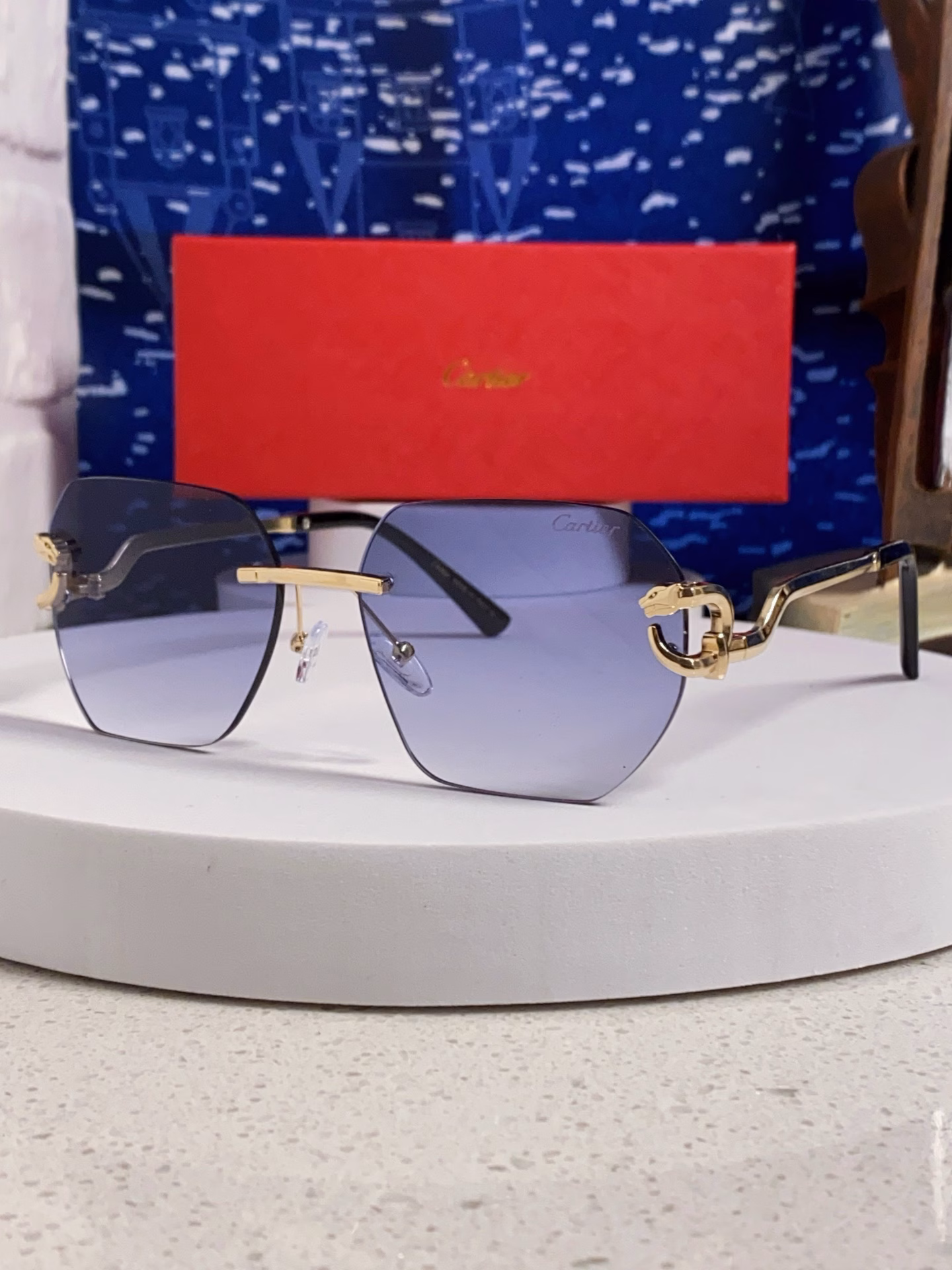 Cartier 2025 new frameless sunglasses women's fashion square beauty personality metal irregular sunglasses men and women anti-ultraviolet reverse series concave mirror