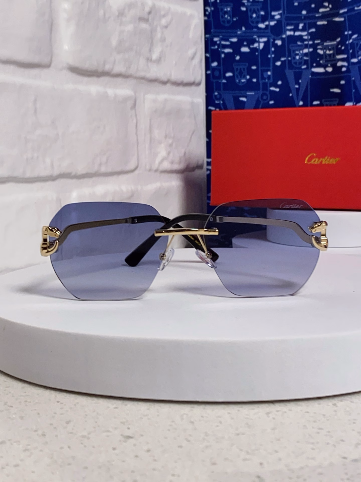 Cartier 2025 new frameless sunglasses women's fashion square beauty personality metal irregular sunglasses men and women anti-ultraviolet reverse series concave mirror