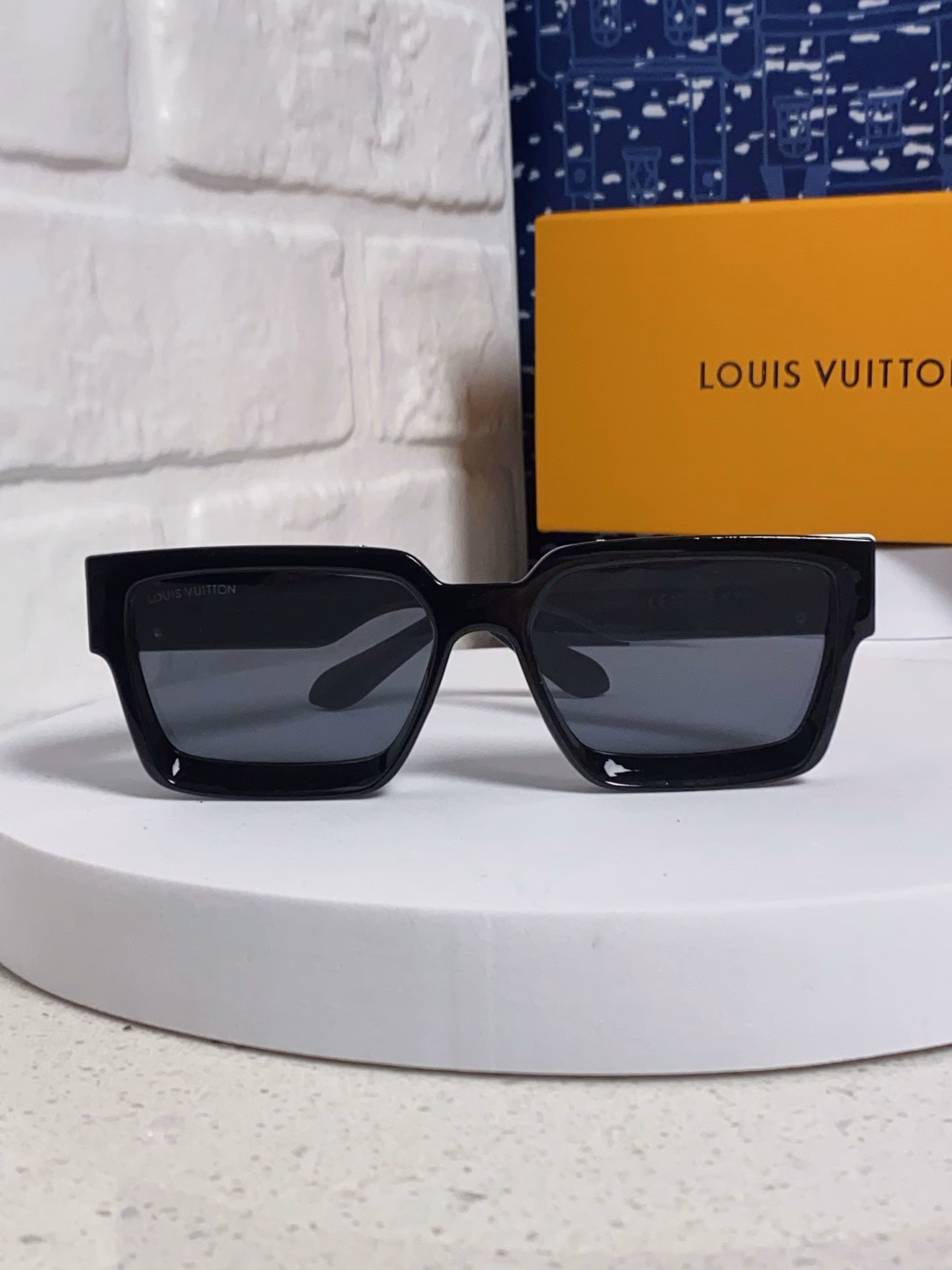 Louis Vuitton Lv2025 new millionaire square frame sun glasses European and American color men and women sunglasses cross-border modern fashion sunglasses
