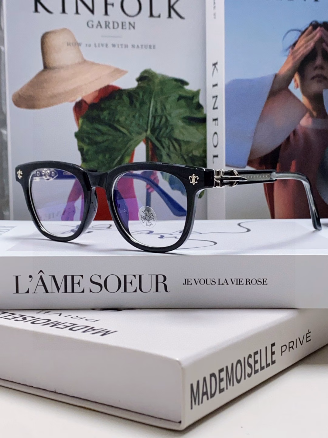 Chrome Hearts stylish round frame. UnisexCRANRE HEARNT BONE PRONE IIIFashionable Chrome Hearts brand