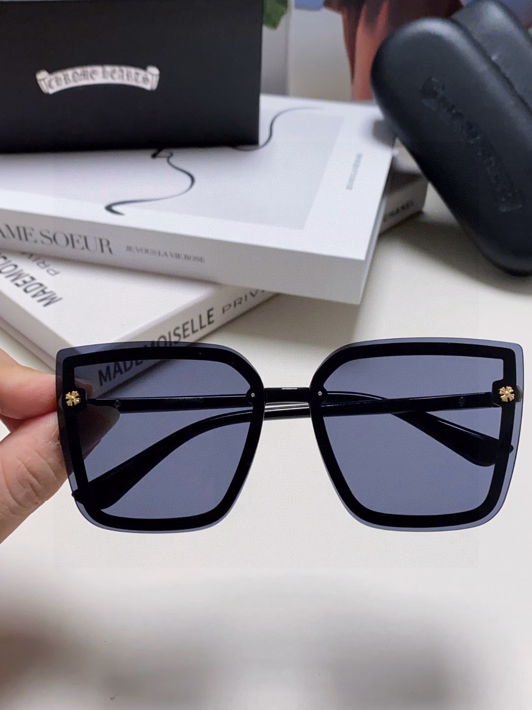 Chrome Hearts 2025 new European and American polarized square letter large frame sunglasses for summer sun protection, big face slimming sunglasses, ladies sunglasses