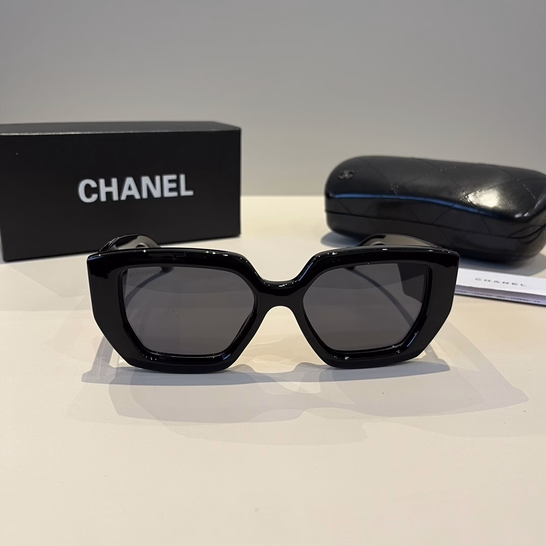 Chanel celebrity style sunglasses, the most popular sunglasses, a must-have for driving in the sun