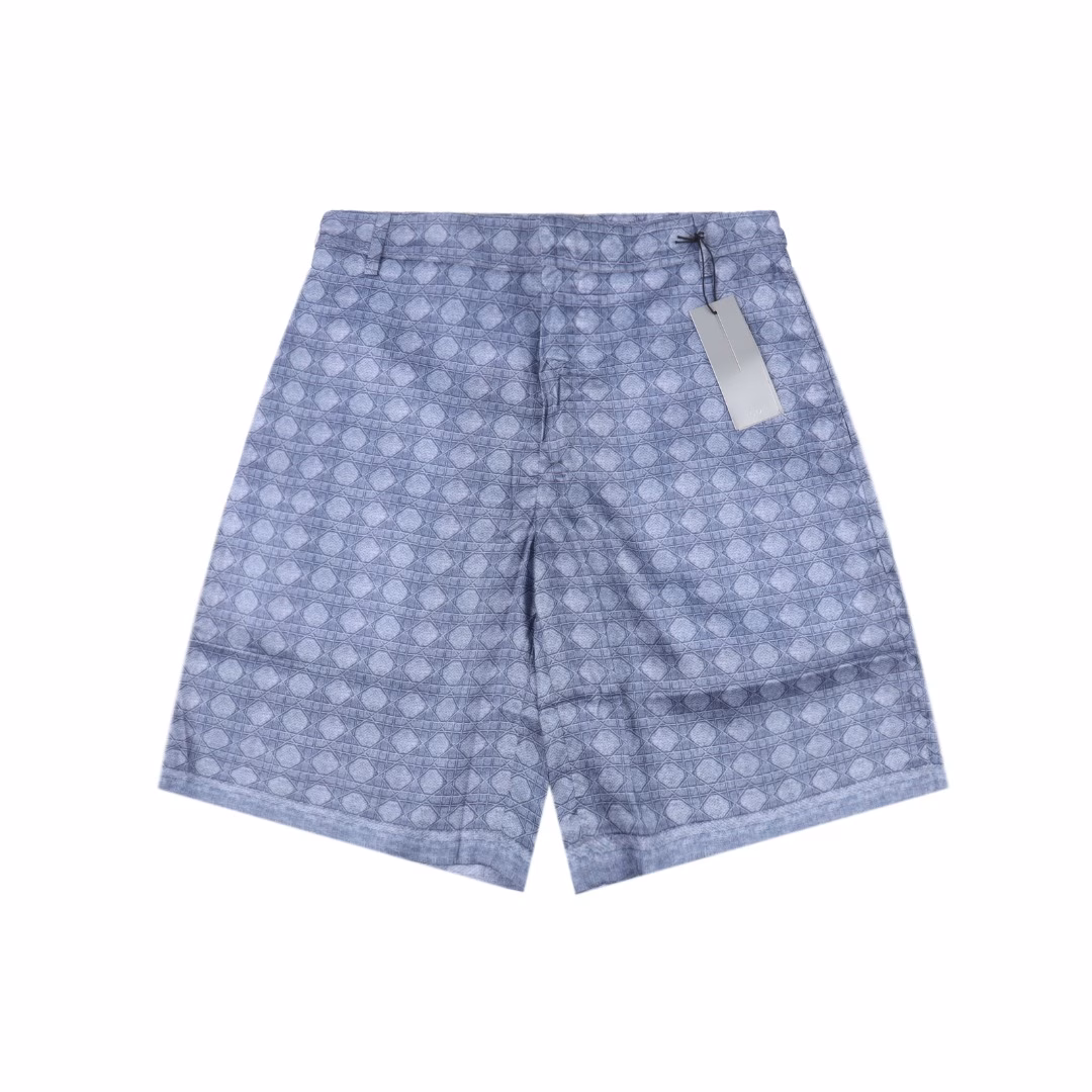 Dior CD silk all-over print set shortsSilk casual shortsNew designAll-over cannage patternDior Charm label on the backSide welt pockets and back patch pocketsHidden button closureDetailed hemming on the interiorMid-rise waist Straight fit
