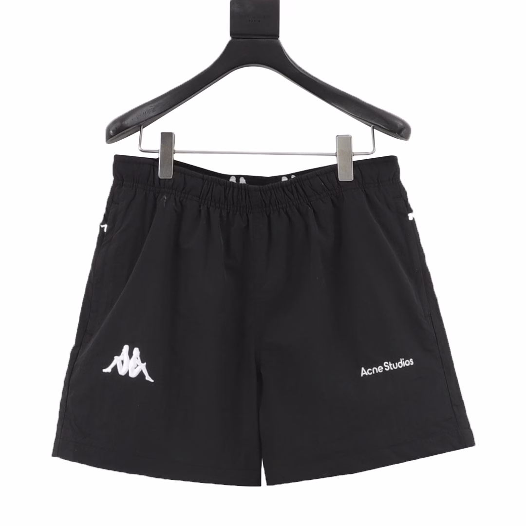 ACNE STUDIOS X KAPAA co-branded logo shortsCustomized embroidered nylon with elegant pattern, using imported machine embroidery technology, high precision, smooth and delicate lines, jacquard technology, the fabrics are all washed, the texture is better, not easy to deform, not easy to shrink, not easy to fade, customized printed waist rope, alloy pull head, trademark, slim fit