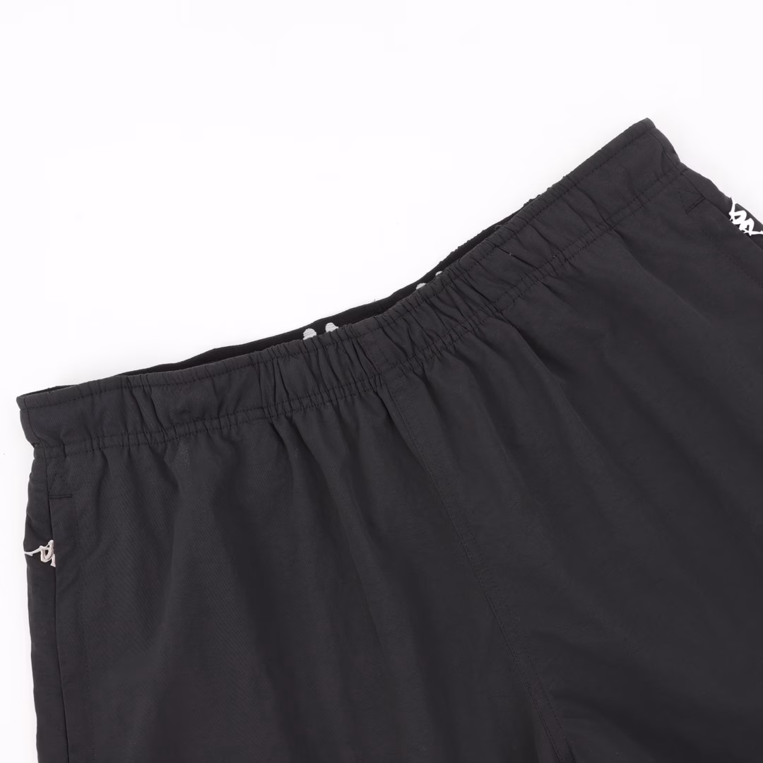 ACNE STUDIOS X KAPAA co-branded logo shortsCustomized embroidered nylon with elegant pattern, using imported machine embroidery technology, high precision, smooth and delicate lines, jacquard technology, the fabrics are all washed, the texture is better, not easy to deform, not easy to shrink, not easy to fade, customized printed waist rope, alloy pull head, trademark, slim fit