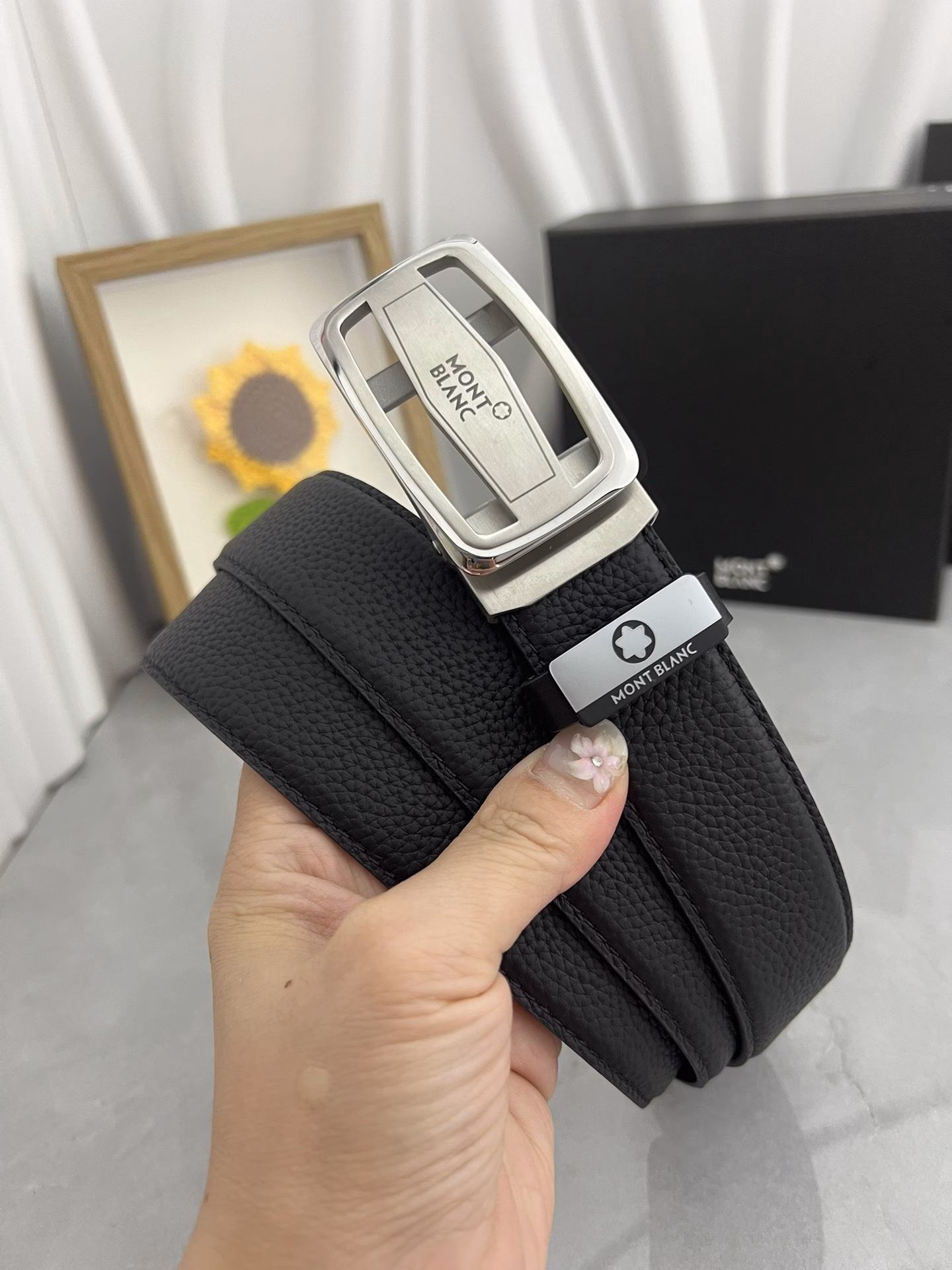 Montblanc 💕 Automatic belt P160Material: Original cowhide belt 100% top layer cowhide belt✨Guaranteed genuine leather, 24K pure steel buckle, original quality, fine workmanship, fashionable brand, first choice for gifting or personal use