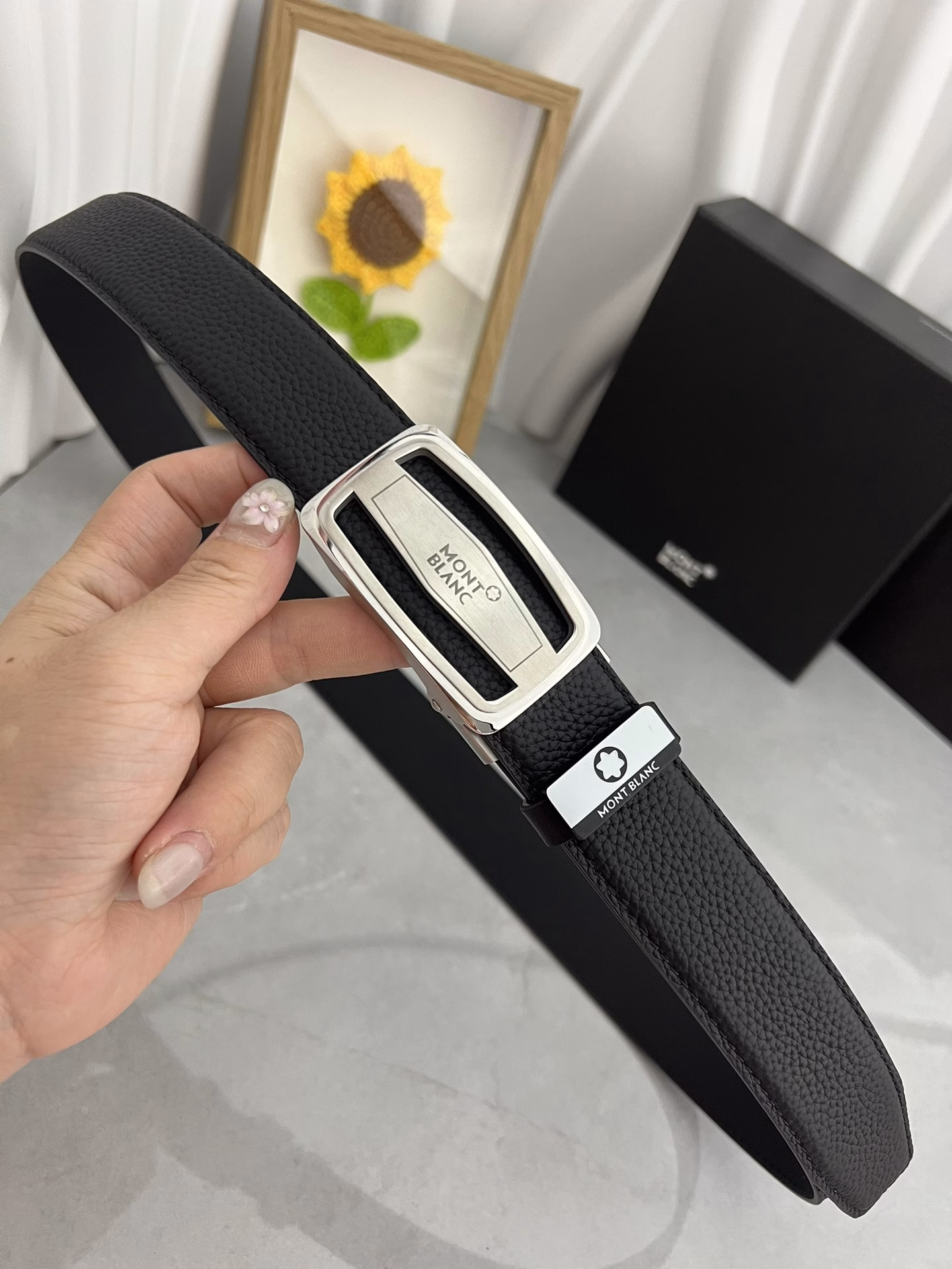 Montblanc 💕 Automatic belt P160Material: Original cowhide belt 100% top layer cowhide belt✨Guaranteed genuine leather, 24K pure steel buckle, original quality, fine workmanship, fashionable brand, first choice for gifting or personal use