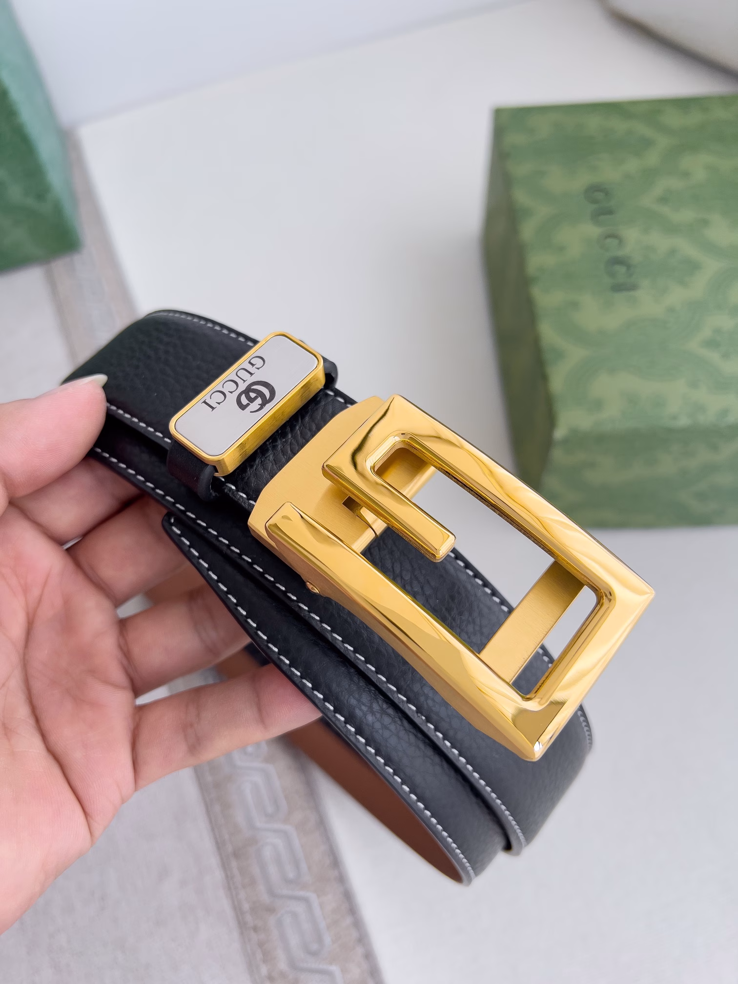 Gucci.Gucci belt ✈️ automatic belt · leather belt P170Model: automatic buckle, pure steel automatic buckle, automatic belt body, tail outer wear styleMaterial: 🐂 100% first layer cowhide, guaranteed genuine leather. 24k pure steel buckle 🌈 counters of the same quality, double-sided first layer cowhide, classic first layer cowhide lychee pattern ➕ earth yellow embossed leather bottom, pure steel buckle head, classic font logo, can be freely cut, the first choice for giving to others for personal use ✈️