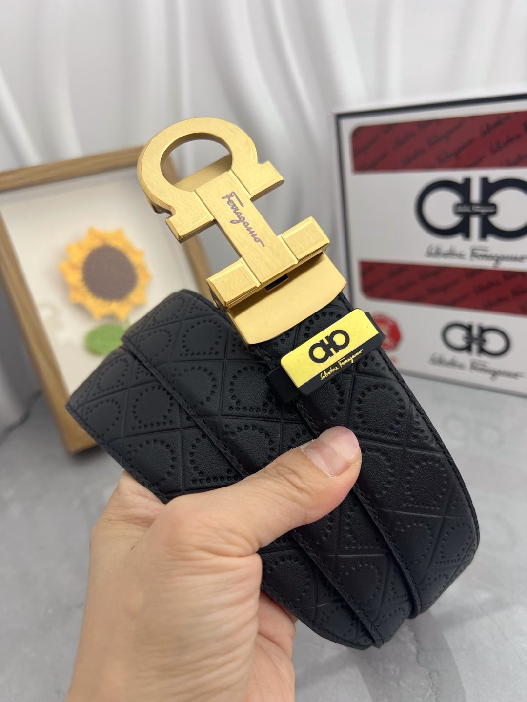 Ferragamo 💕 Automatic belt P160Material: Original cowhide belt 100% first-layer cowhide belt✨Guaranteed genuine leather, 24K pure steel buckle, original quality from the counter, fine workmanship, fashionable brand, first choice for gifting or personal use