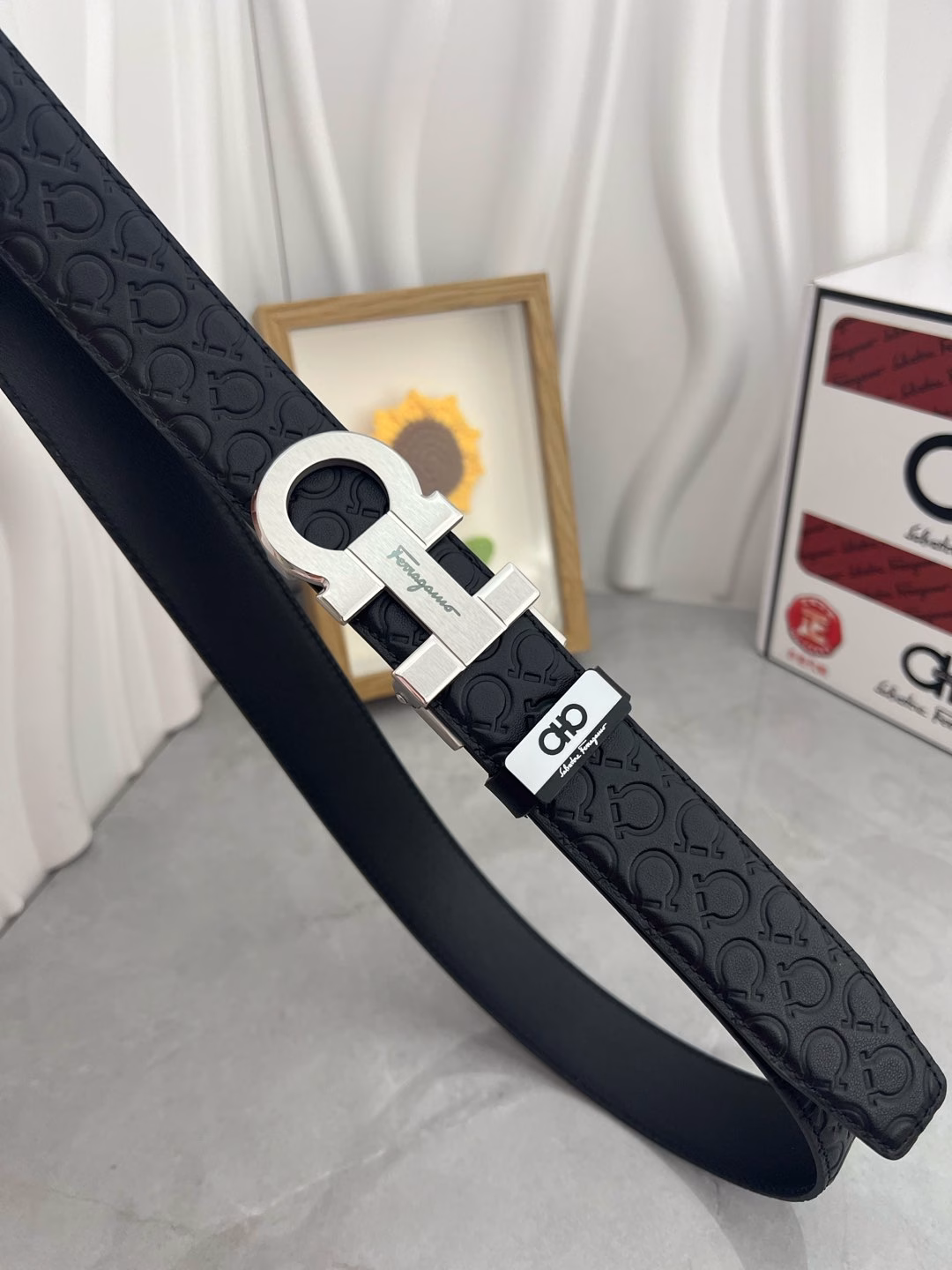 Ferragamo 💕 Automatic belt P160Material: Original cowhide belt 100% first-layer cowhide belt✨Guaranteed genuine leather, 24K pure steel buckle, original quality from the counter, fine workmanship, fashionable brand, first choice for gifting or personal use