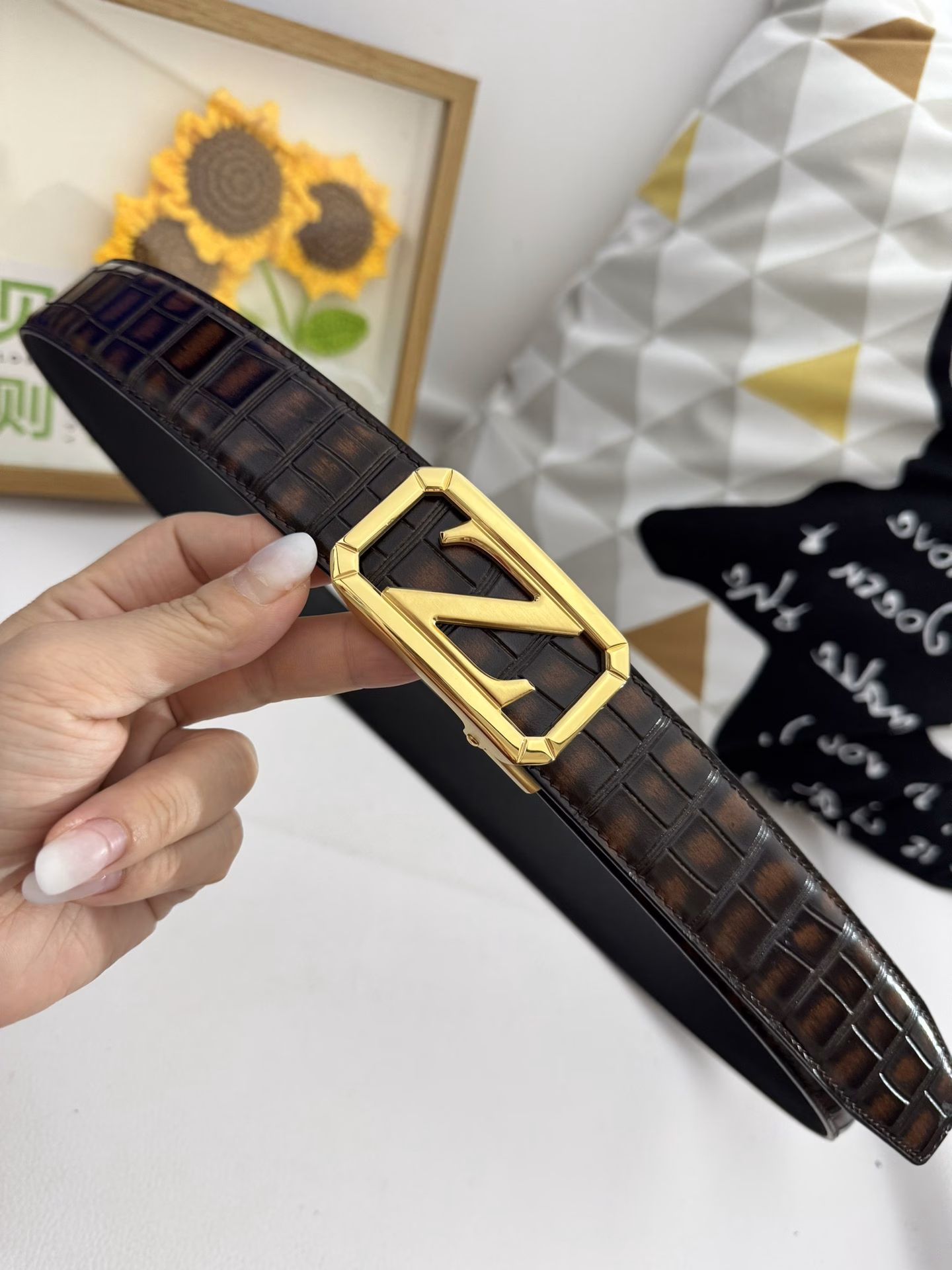 Zegna original 💕 automatic belt P160Material: original cowhide belt 100% first-layer cowhide belt✨Guaranteed genuine leather, 24K pure steel buckle, original quality, fine workmanship, fashionable brand, first choice for gifting or personal use