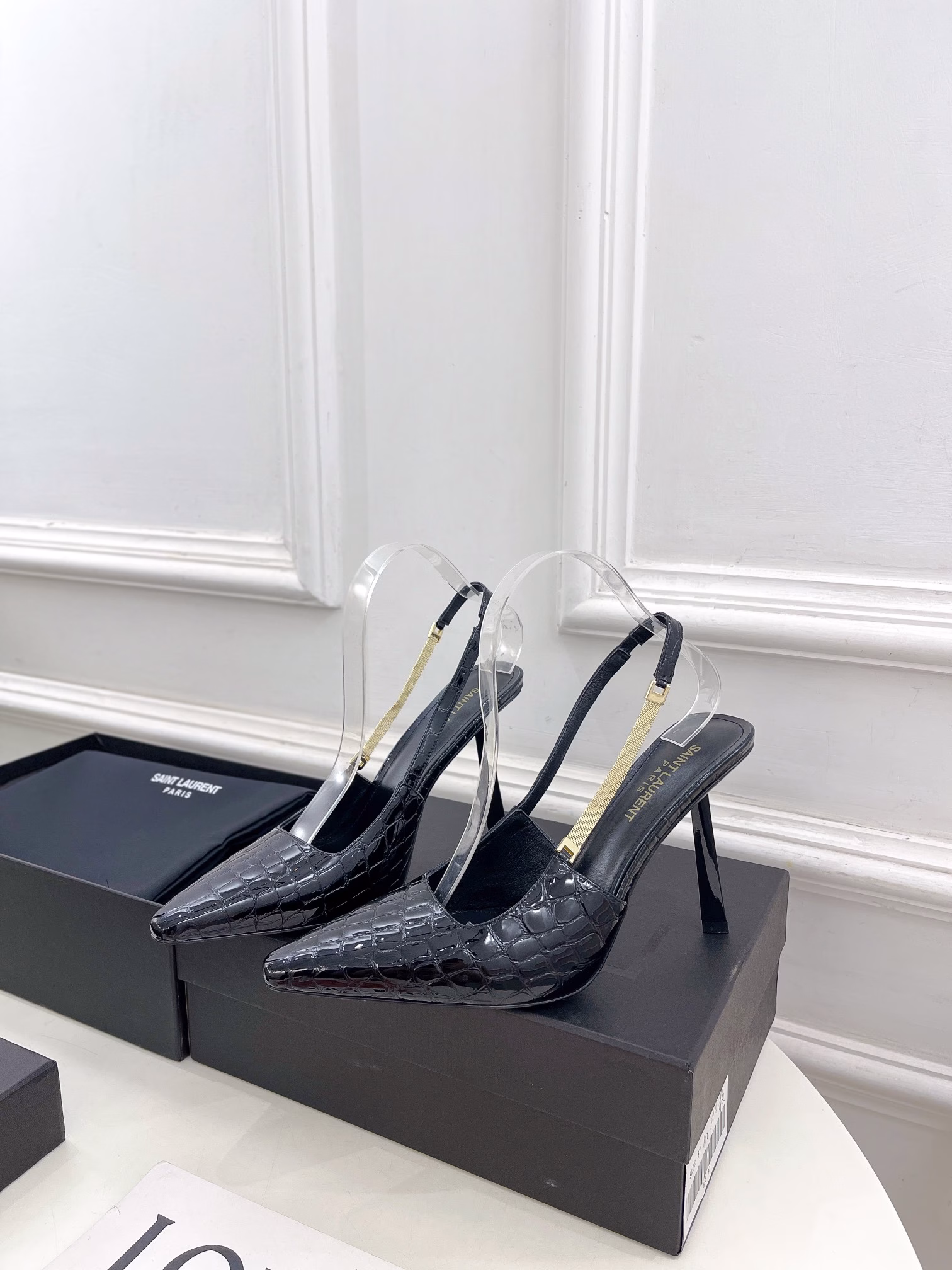 SAIN*LAURENT Spring/Summer 2024 new chain open-heel high-heeled sandals ☑️Top edition ‼ ️YSL 's super BEAUTIFUL one of the hate heaven high series is launched with a new interpretation! Full of a sense of luxury! The fashion level is off the charts! You can freely match any dress or skirt