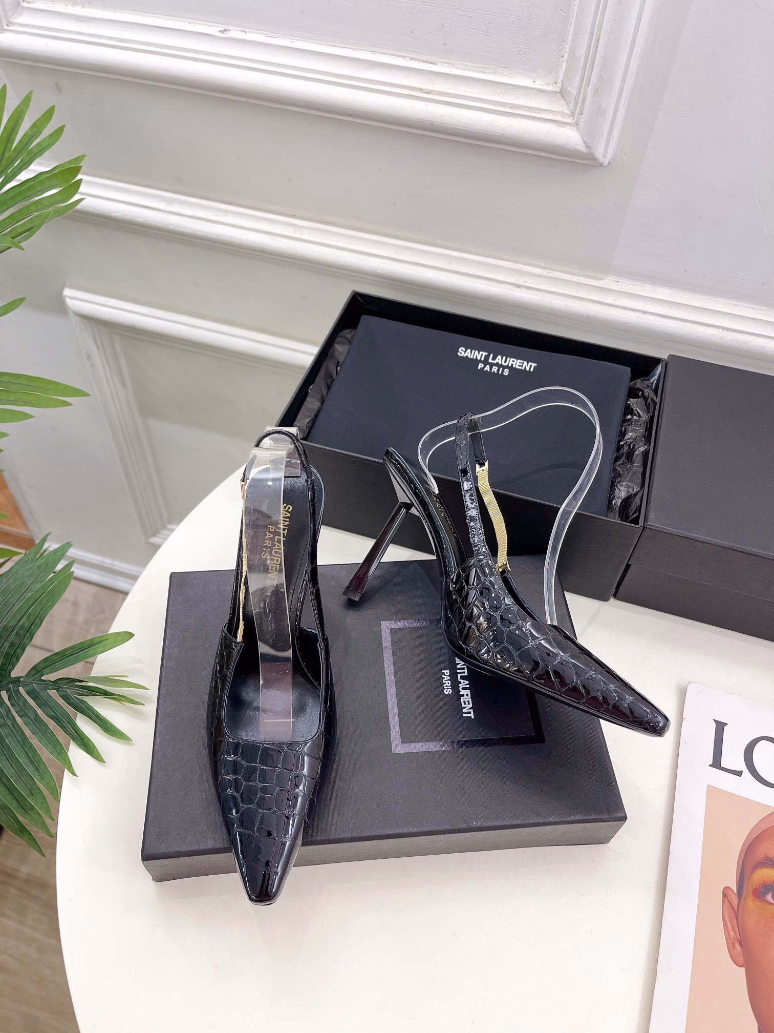 SAIN*LAURENT Spring/Summer 2024 new chain open-heel high-heeled sandals ☑️Top edition ‼ ️YSL 's super BEAUTIFUL one of the hate heaven high series is launched with a new interpretation! Full of a sense of luxury! The fashion level is off the charts! You can freely match any dress or skirt