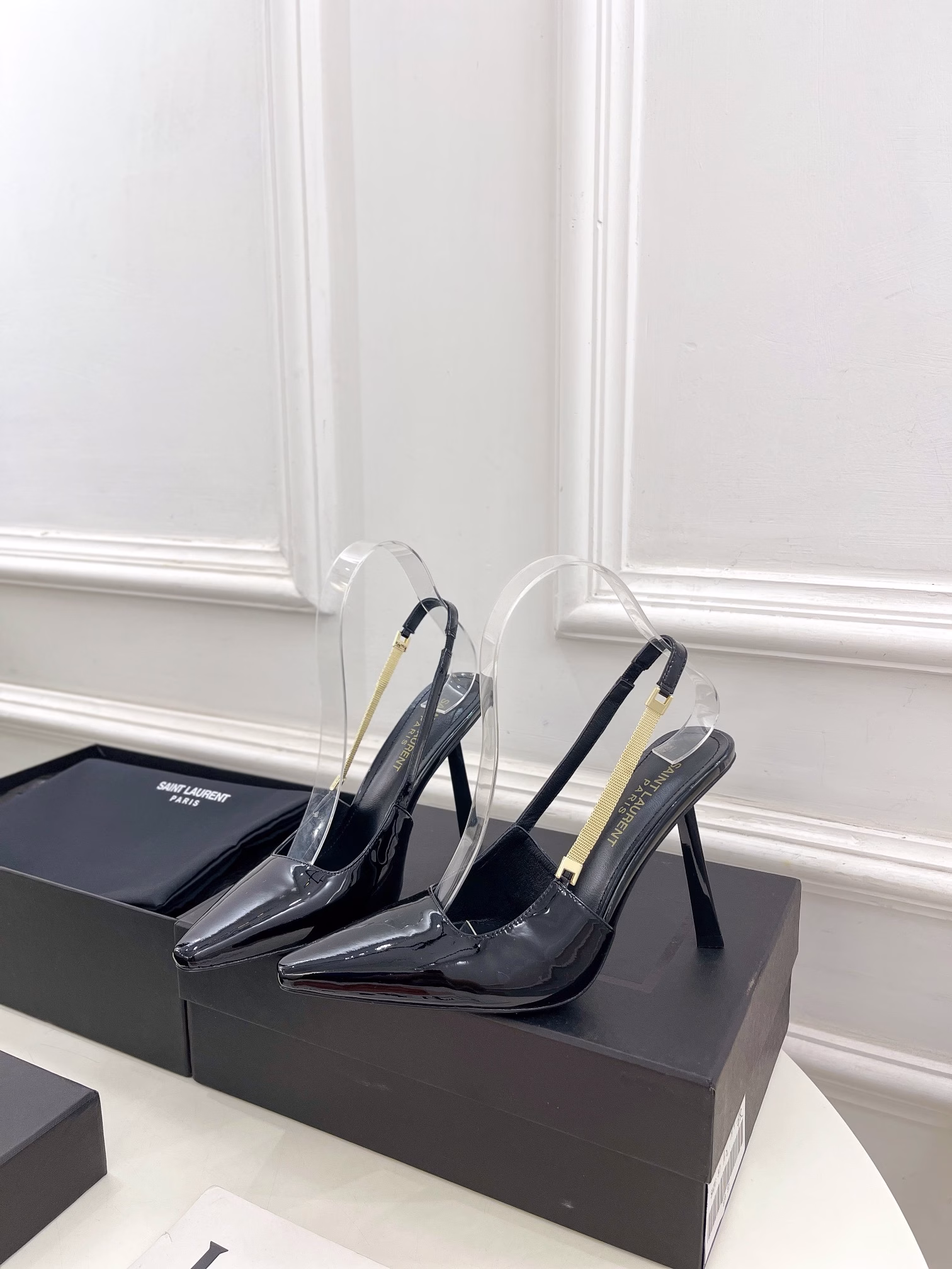 SAIN*LAURENT Spring/Summer 2024 new chain open-heel high-heeled sandals ☑️Top edition ‼ ️YSL 's super BEAUTIFUL one of the hate heaven high series is launched with a new interpretation! Full of a sense of luxury! The fashion level is off the charts! You can freely match any dress or skirt