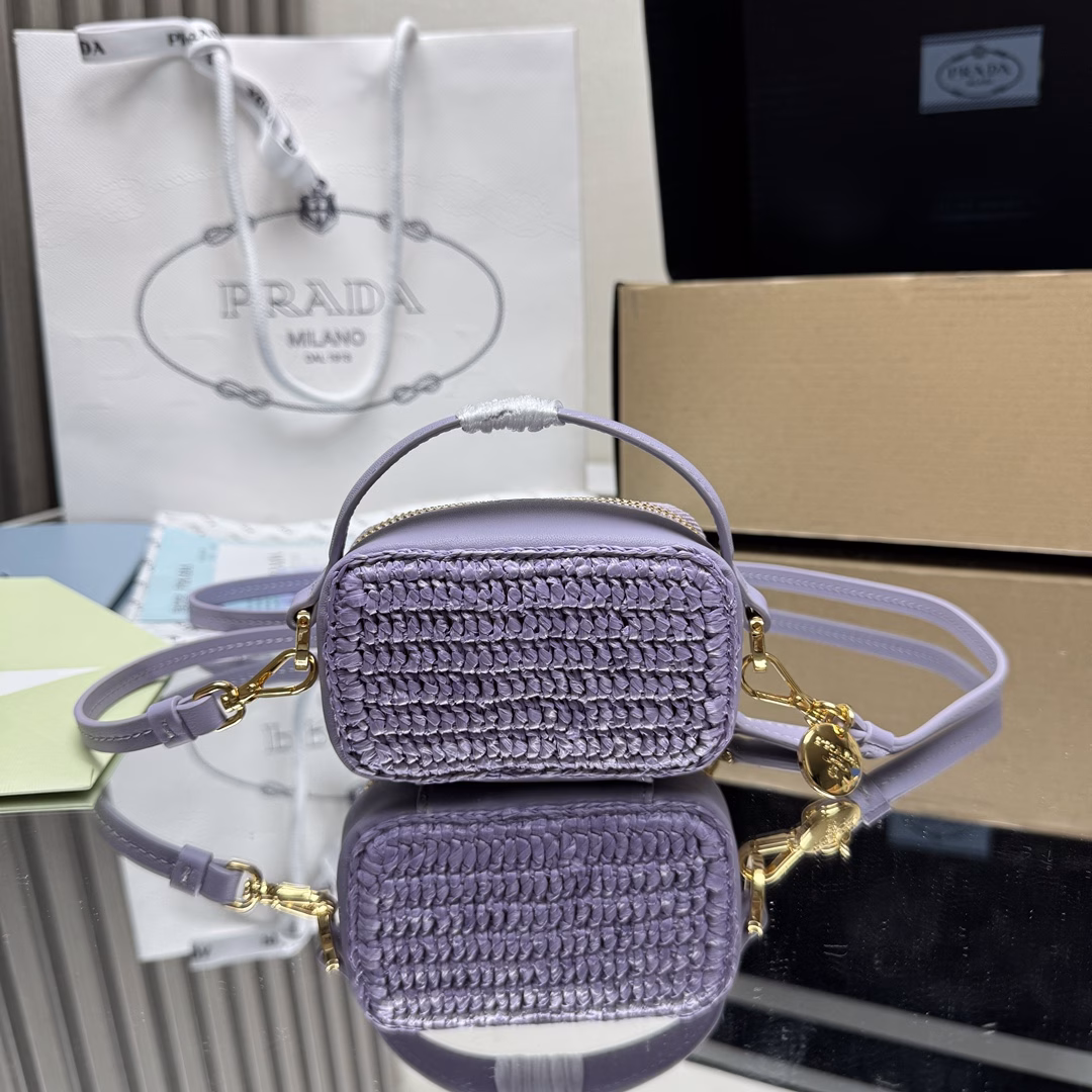 New Woven handbag 🎉🎉 This mini bag is hand-woven, printed nylon lining, cowhide handle and a detachable calfskin long shoulder strap. Beautiful yet functional design, 😍😍 space for lipstick 💄/ headphones/keys 🚗…. A must-have in summer. It's so beautiful. It's worth buying.