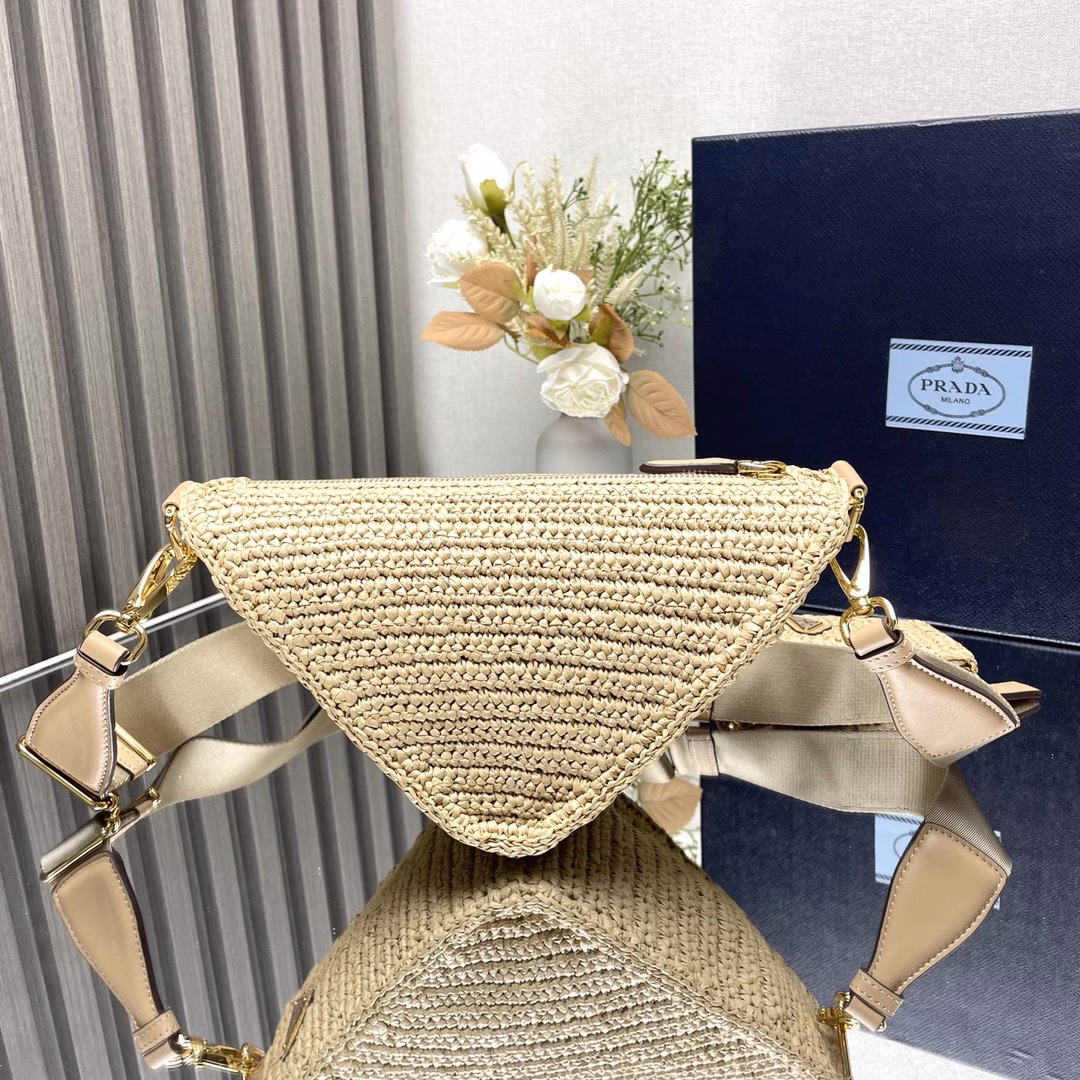 Straw triangle bag 🎉🎉 THIS PURE hand-woven triangle BAG DESIGN IS WONDERFUL 🎉 THREE-DIMENSIONAL hand-woven font, complex handcrafted LOOK PARTICULARLY GRAND/FASHIONABLE, large capacity SPACE, GREAT FIT EFFECT, 100% TURN head RATE 😀 SUMMER MUST-HAVE 🎉 Hurry up and get IT