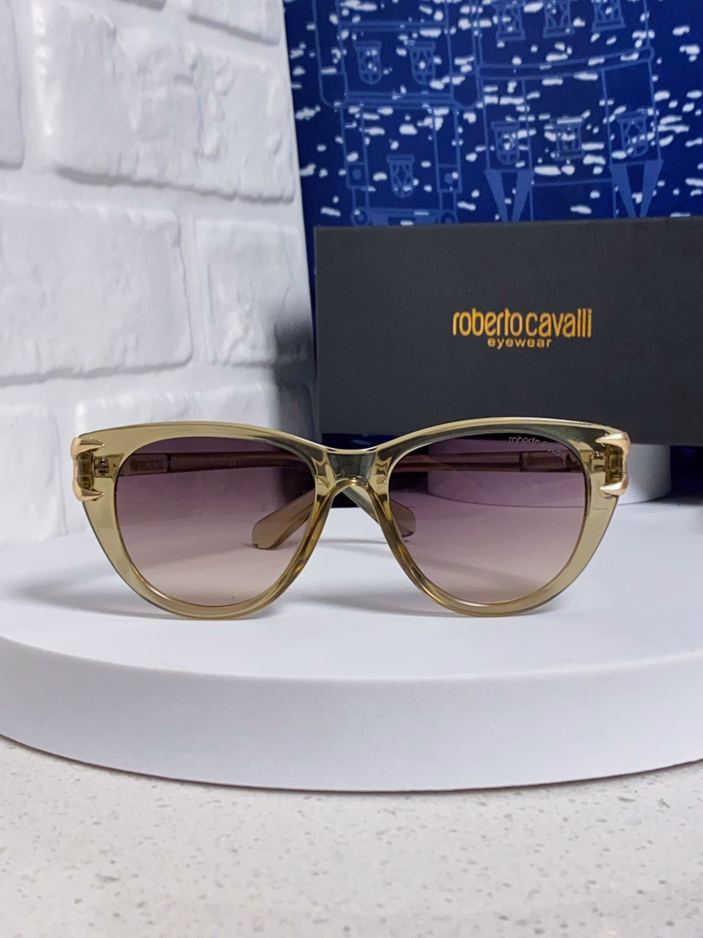 RobertoCavalli's 2025 new polarized sunglasses for women, Korean version, trendy and fashionable round face sunglasses, and UV-resistant glasses
