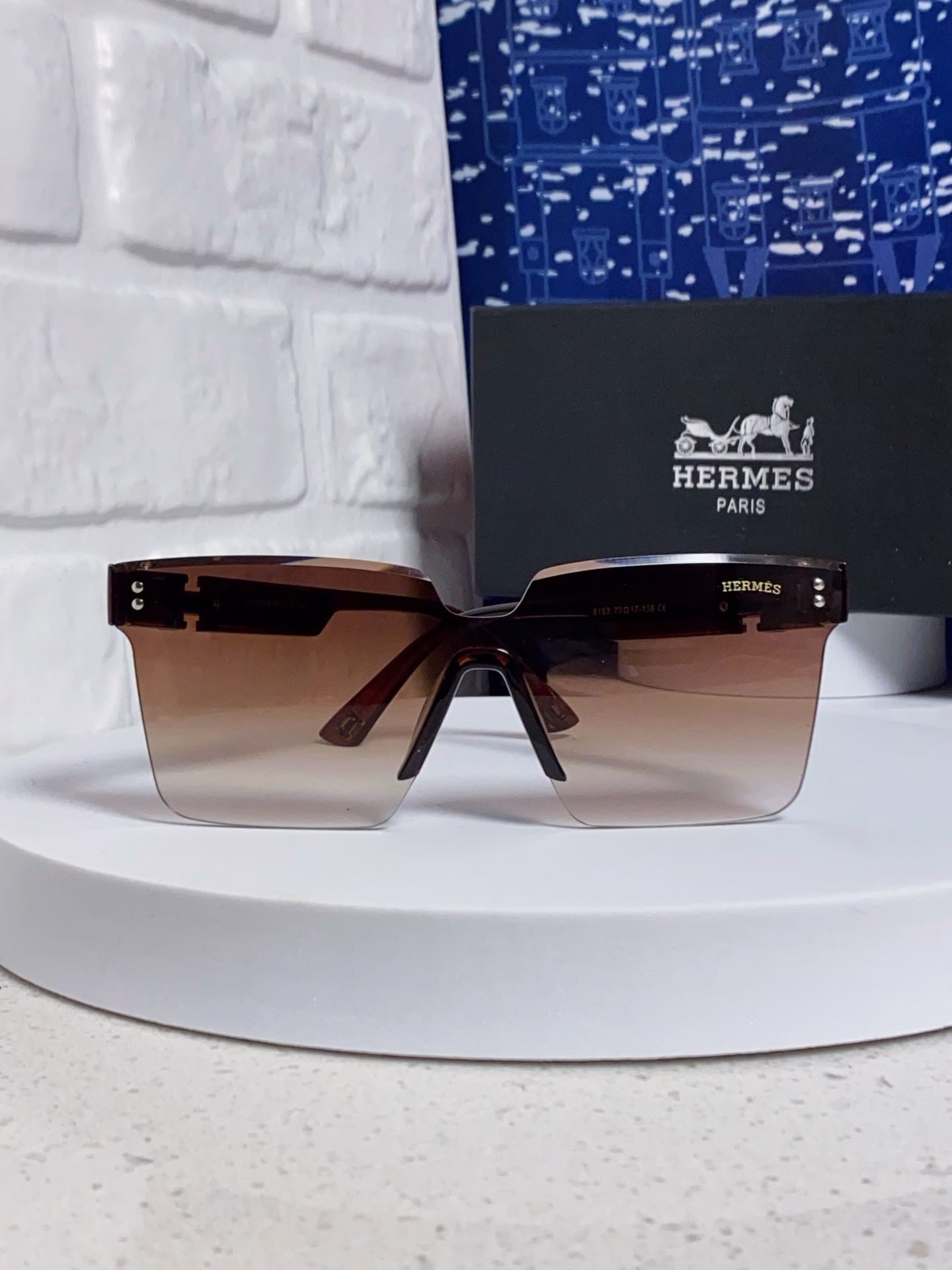 Hermes 2025 new women's sunglasses, high-end frameless, popular square and round face, slimming and elegant, sun protection and shading sunglasses