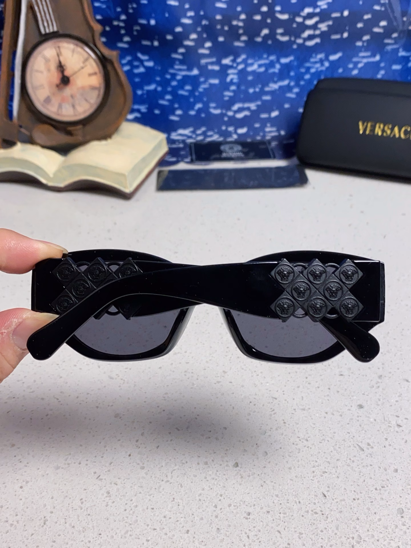 Versace 2025 European and American fashion headshot women's personalized multi-sided suneyes European Station Internet celebrity avant-garde selfie sun-protective sunglasses