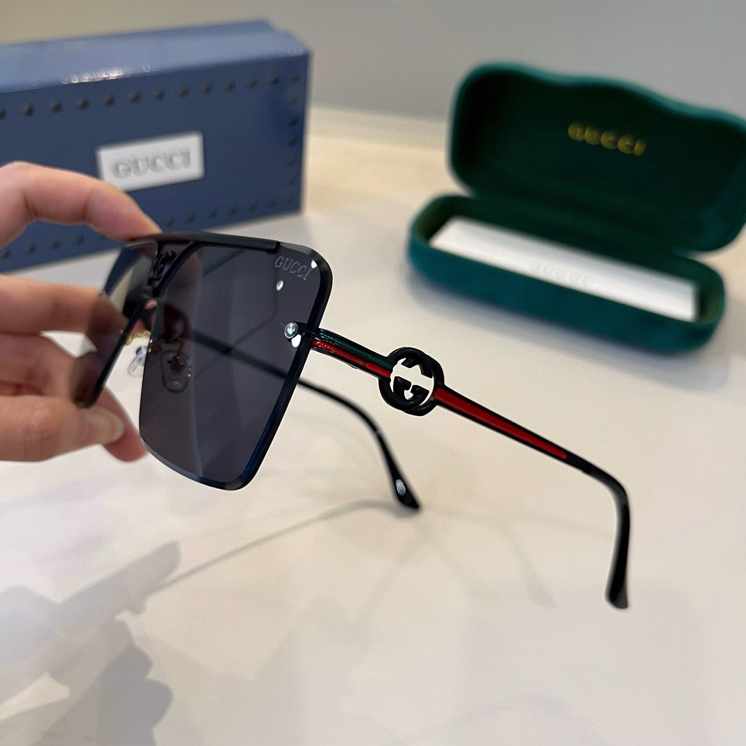 Crafted by a world-class master of GUCCI. Polarized sunglasses, high-end, trendy and fashionable, versatile men's style, versatile slimming face sunglasses, high quality! Driving sunglasses