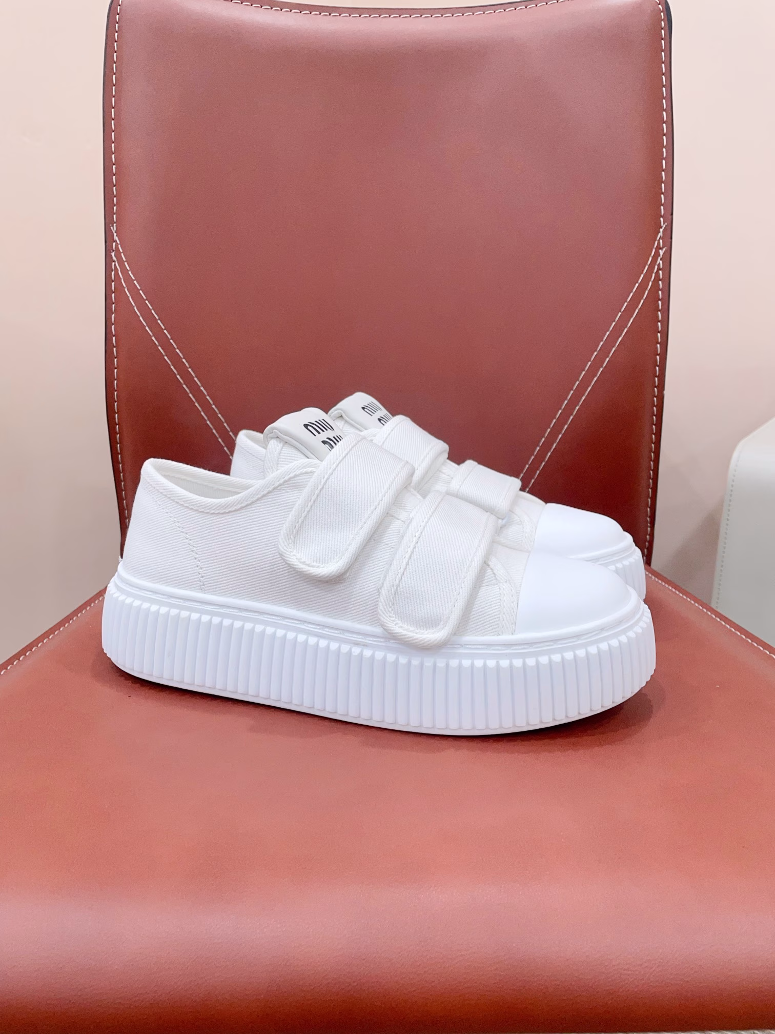 Youdaoplaceholder0 Certified 𝟐𝟎𝟐𝟒𝙨𝙨 𝐧𝐞𝐰The latest biscuit shoesUnderstand Women BEST ❤️The OVERALL STYLE IS very DELICATE and not bulky, CAN ALSO fully expose the ankle 🎉 The toe shape is 