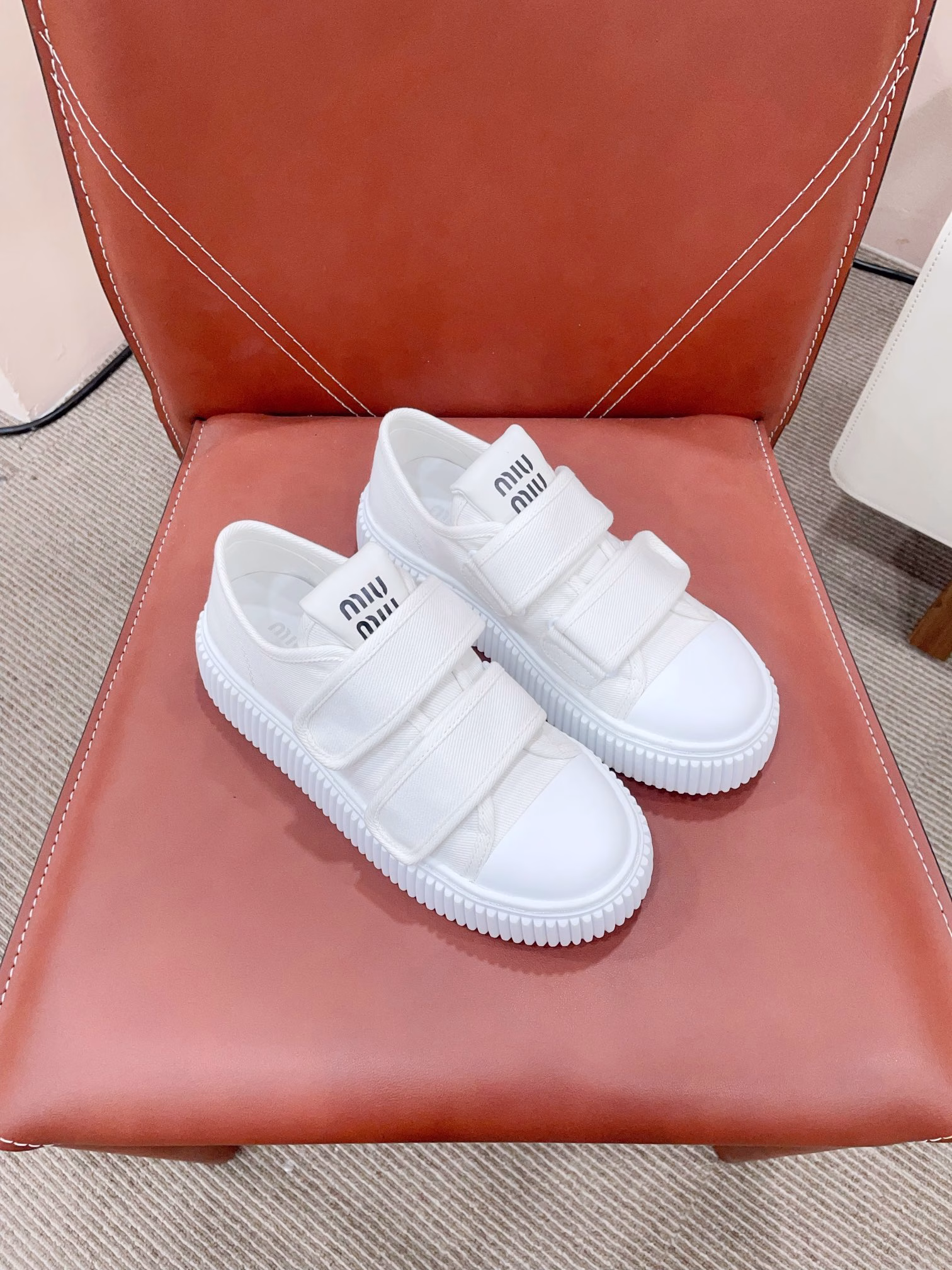 Youdaoplaceholder0 Certified 𝟐𝟎𝟐𝟒𝙨𝙨 𝐧𝐞𝐰The latest biscuit shoesUnderstand Women BEST ❤️The OVERALL STYLE IS very DELICATE and not bulky, CAN ALSO fully expose the ankle 🎉 The toe shape is 
