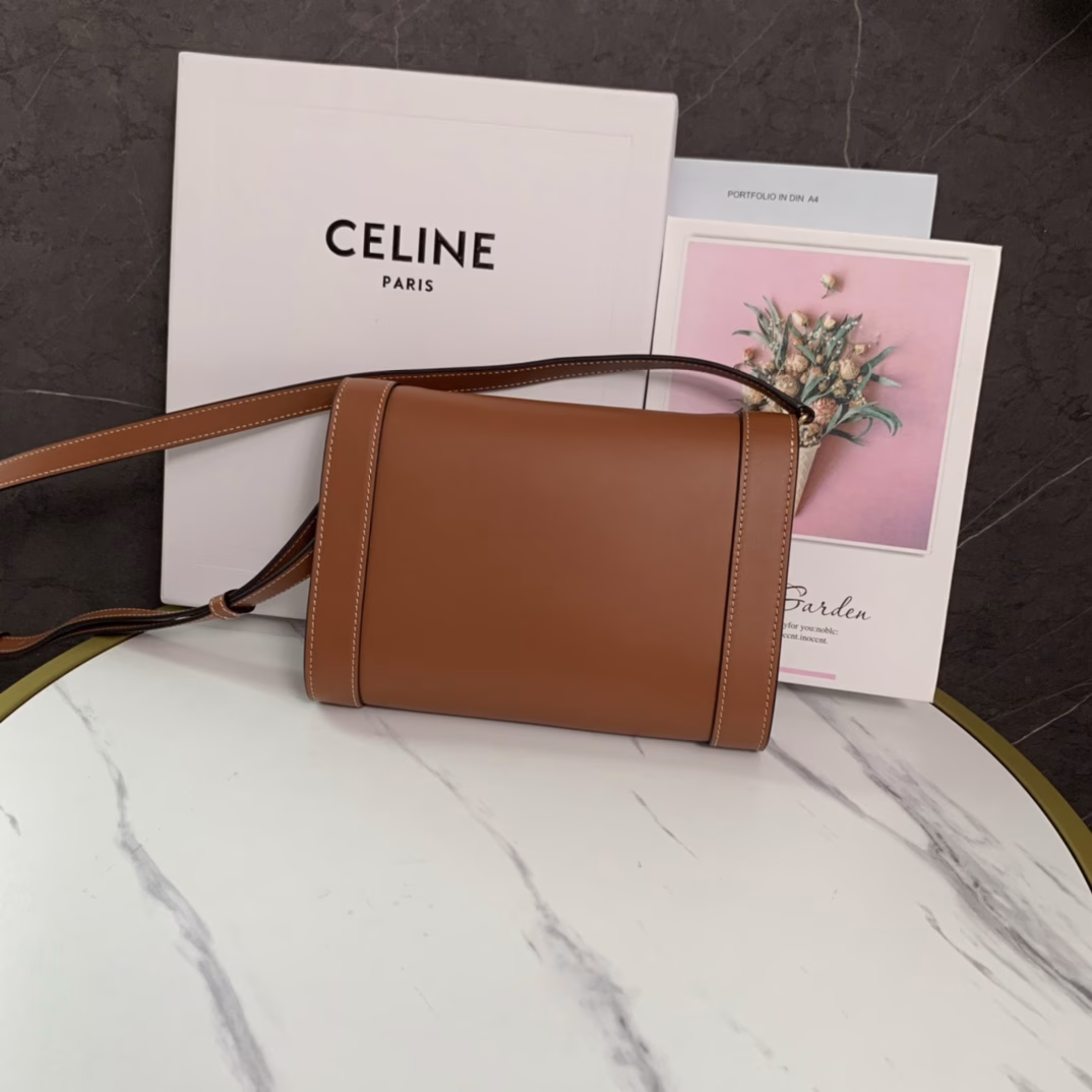 TRIOMPHE Woc hot 〽️_ Dynamic French small bag _Autumn and winter essentials - Super Recommendation - The new generation of Triumph Buckle - Retro charm - An absolute daily favorite bag