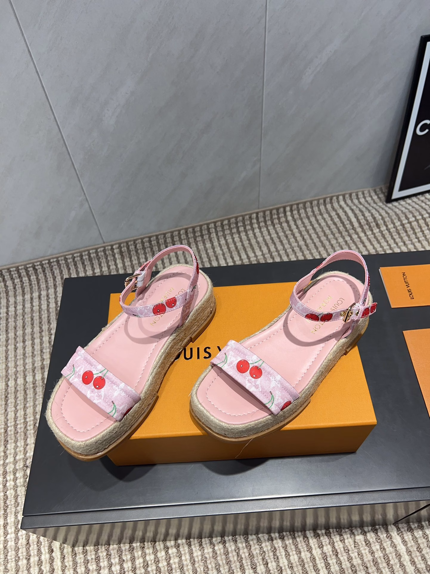 L*V Donkey 2025vs The latest summer blockbuster sandal collection…Retro hemp rope thick-soled sandals
