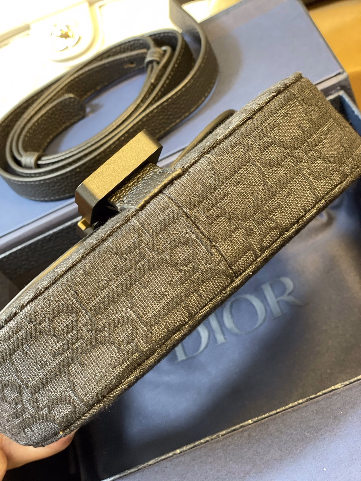 Real delivery photos, CD saddle bag