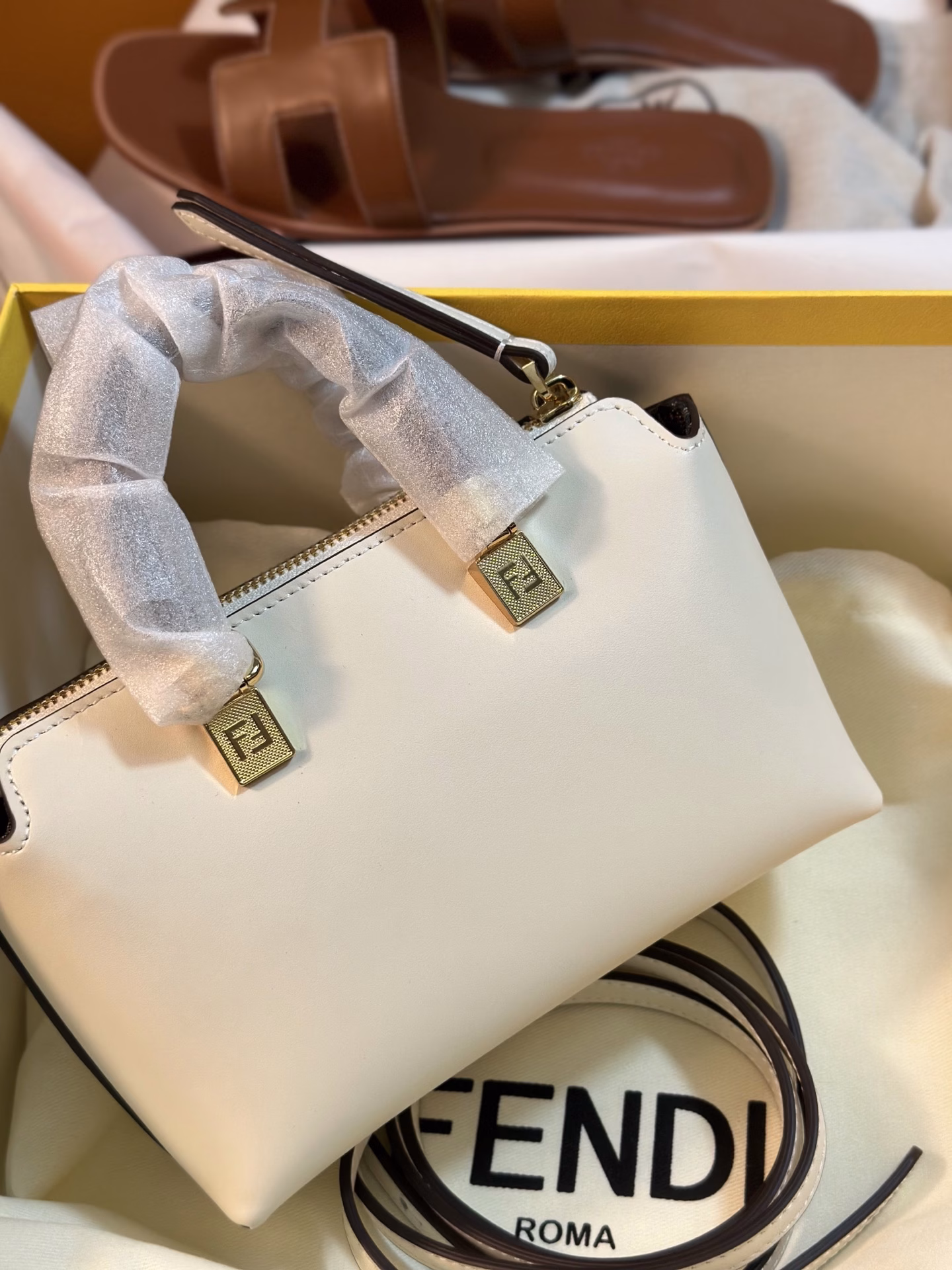 Real delivery photos, FD pillow bag