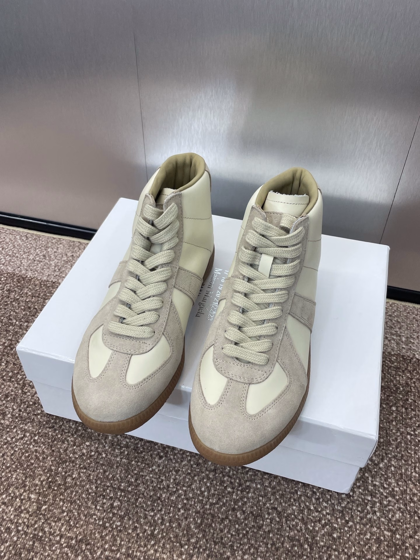 MaisonMargiela couple's lace-up German training high-top shoes MM6 Margiela flat-bottom round-toed graffiti color-blocking retro casual boxing shoes
