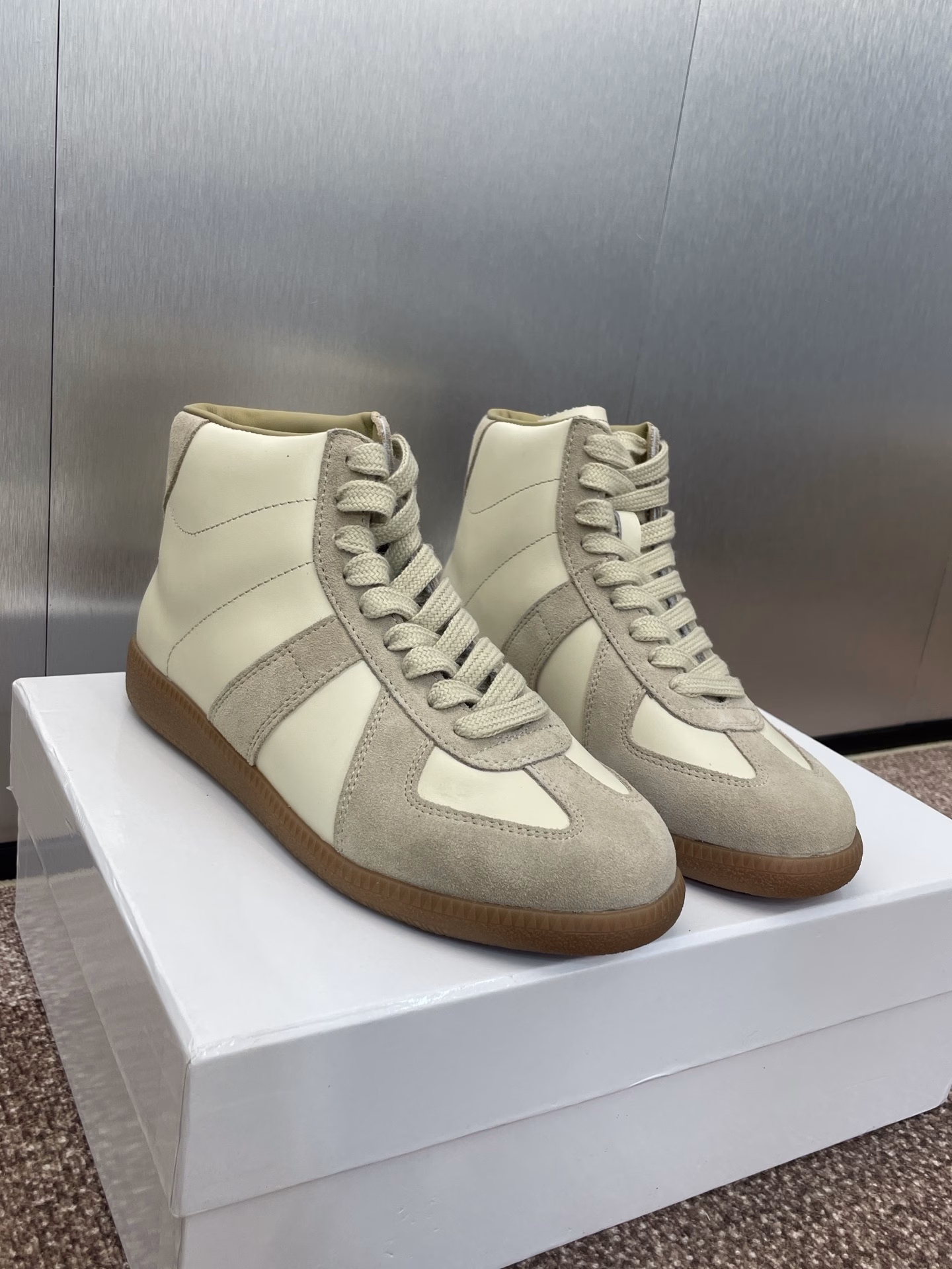 MaisonMargiela couple's lace-up German training high-top shoes MM6 Margiela flat-bottom round-toed graffiti color-blocking retro casual boxing shoes