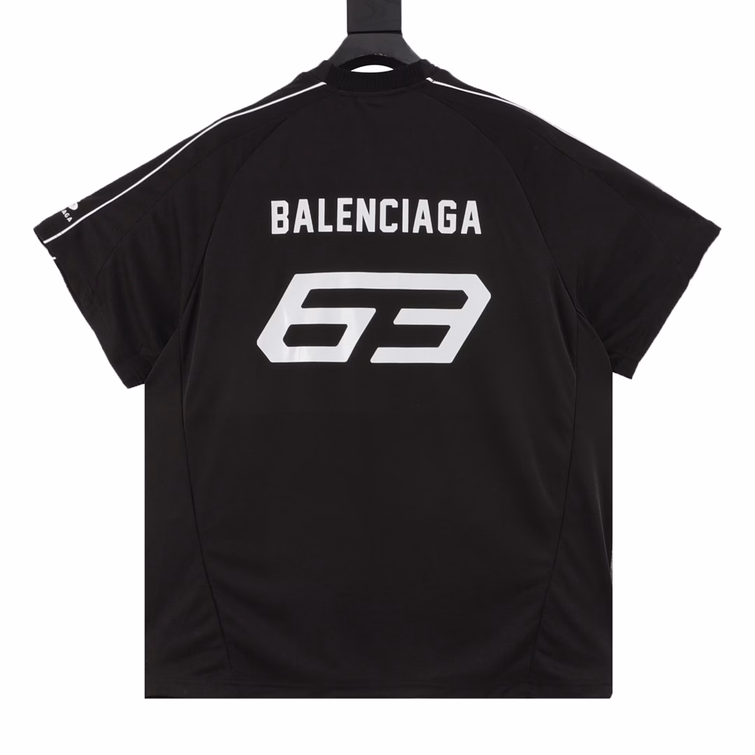Balenciaga New Lamborghini Joint No. 63 Embroidered Print Set Short SleevesTechnical mesh jersey fabric, with Lamborghini team artwork prints and embroidery on the front and back, designed by Balenciaga for Automobili Lamborghini
