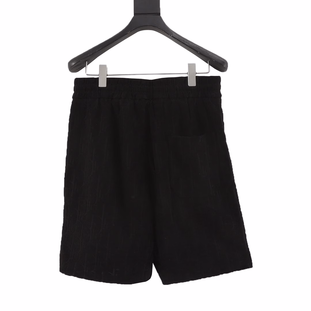Dior 25ss dark pattern CD full print logo jacquard towel shorts25 new knitted shorts, custom fabrics use wafer cloth weaving, jacquard knitting technology,The version is tight and three-dimensional, the custom trouser rope hardware has a strong texture, smooth, comfortable and breathable upper body,The three-dimensional sense of the bumpy shape, fashionable and casual wear, full of old flowers