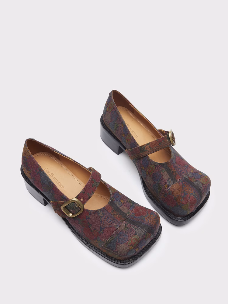 Star shoemaker 24 iFashion New arrival of the season Clown shoes, ancient plant dyeing, retro ugly cute shoes, Japanese style women's niche original design, buckle thick-soled Mary Jane shoes. Heel height 5cm, good comfort and wrapping. Full of personality, very easy to match with various styles of clothes. Fabric: ancient plant dyeing cotton cloth. Lining: water-dyed cowhide lining. Leather-wrapped multi-layer combination outsole. Color: dark maid plant dyeing, dark checkered color patchwork plant dyeing, hidden purple plant dyeing