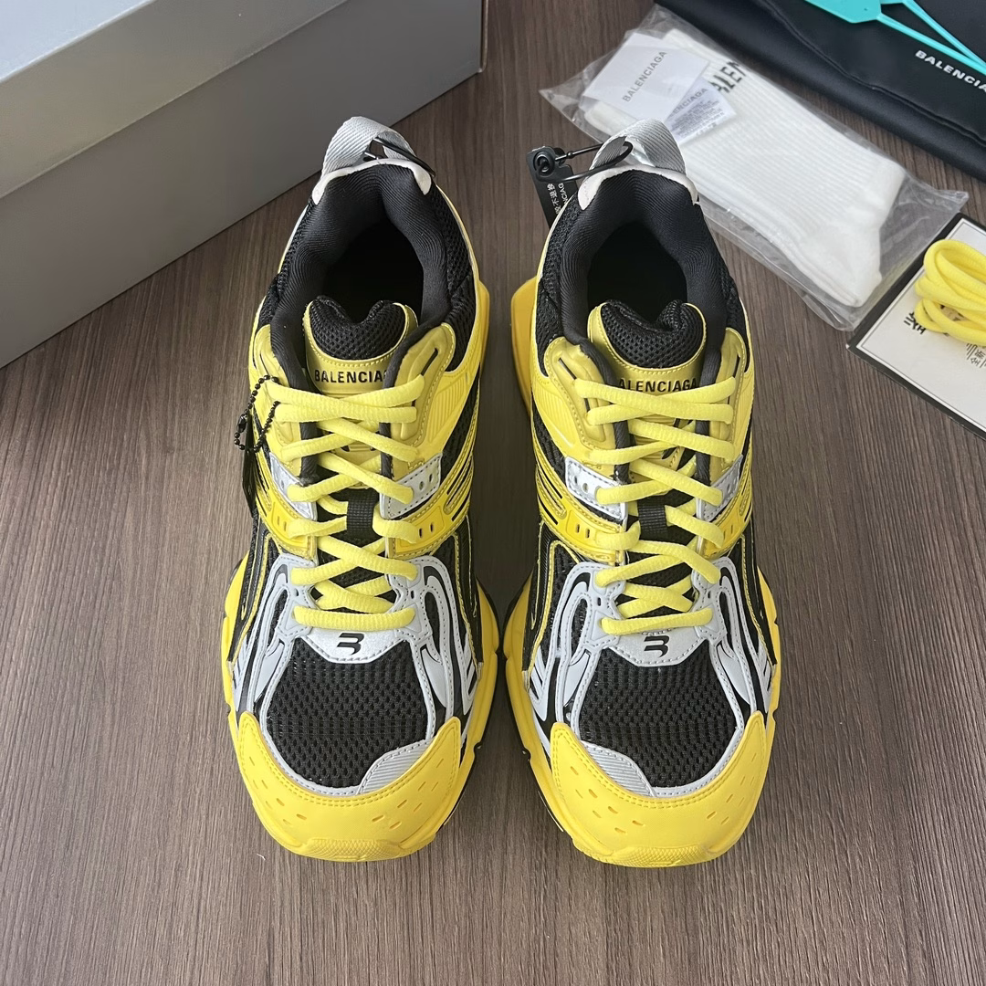 Balenciaga X-Pander 6.0 retro spring sneakers, worn effect floating heel design, 40mm arch, size embroidery on the back, sporty style B. letter logo on the front, X-Pander logo on the outside, Balenciaga rubber logo on the tongue, original packaging, handbag, exclusive dust bag, spare laces, Balenciaga lock, all complete!