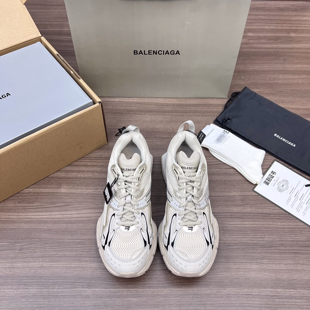 Balenciaga X-Pander 6.0 retro spring sneakers, worn effect floating heel design, 40mm arch, size embroidery on the back, sporty style B. letter logo on the front, X-Pander logo on the outside, Balenciaga rubber logo on the tongue, original packaging, handbag, exclusive dust bag, spare laces, Balenciaga lock, all complete!