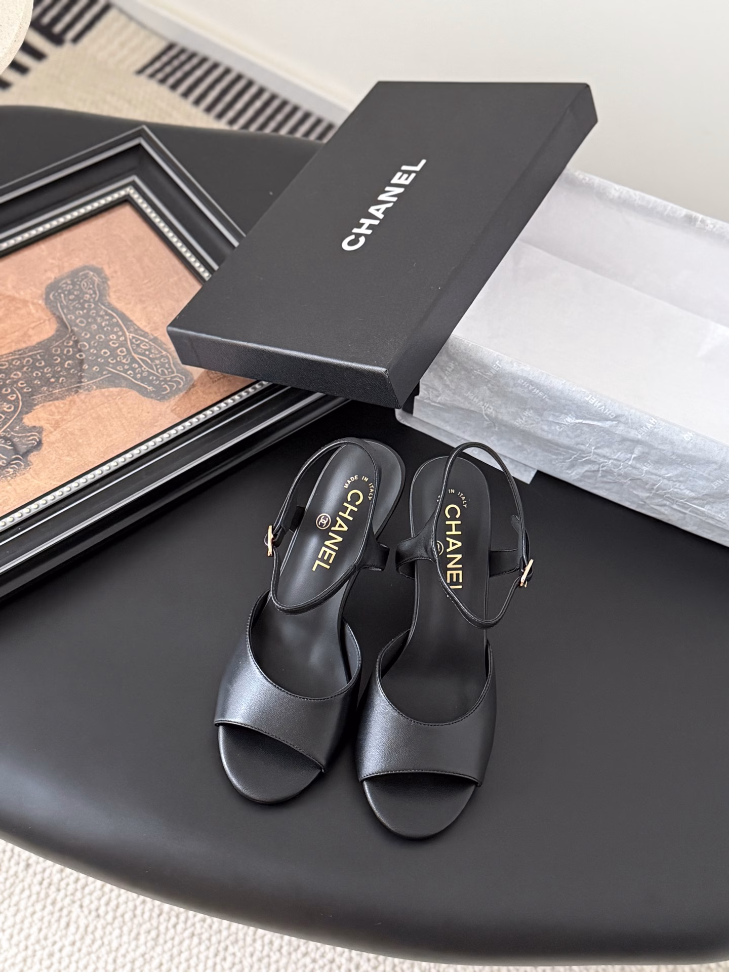 Chanel25 new high-heeled sandalsHigh-quality version, full color~Pearl embellishment on the heel, full of details!