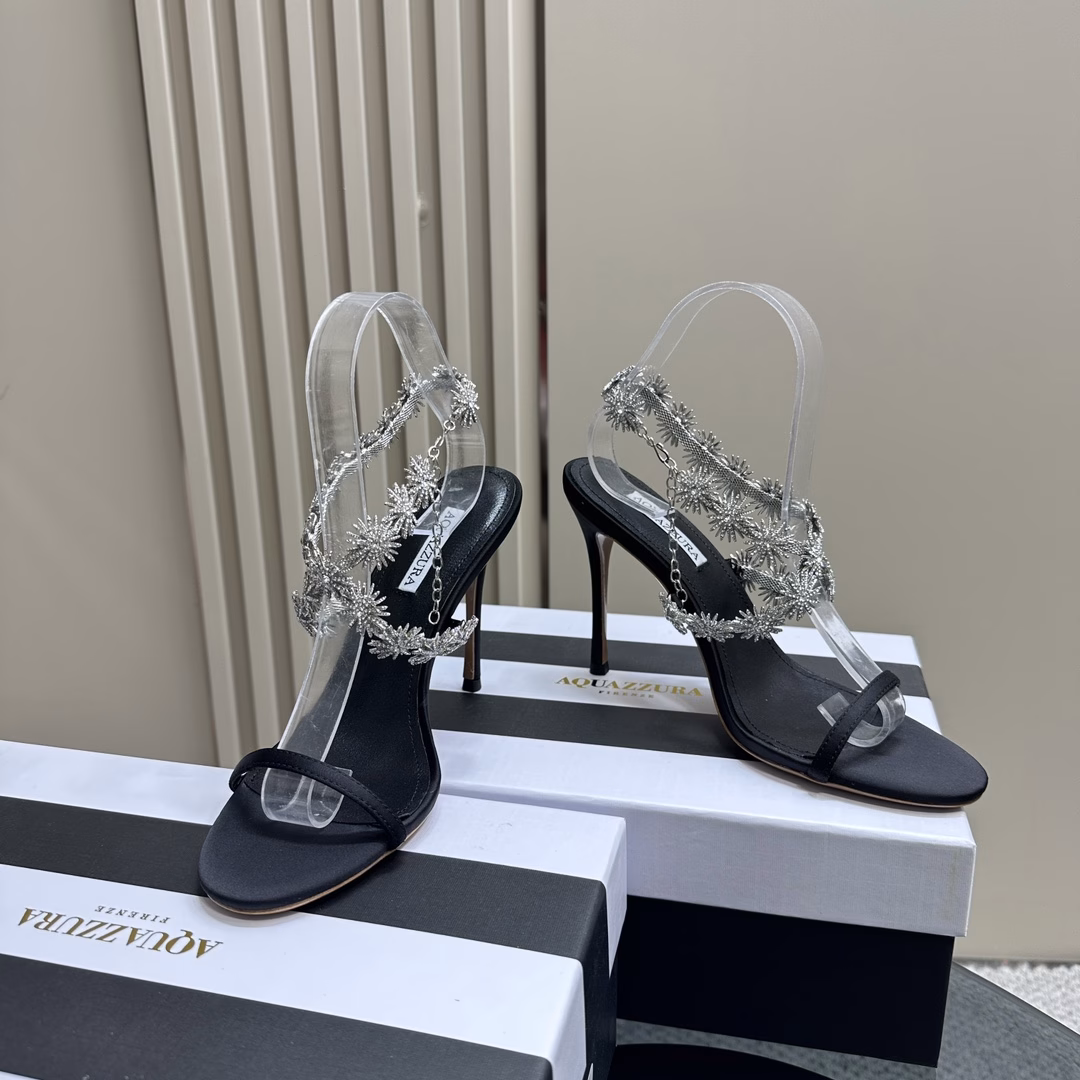 AQUAZZURA Big Pineapple❤Rhinestone-decorated high heelsThe latest rhinestone-decorated high-heeled sandals for spring and summer 2023, super elegant on the feetSimple and fashionable, so shiny and beautifulBeautiful to a new level!Cross design, full of fashion
