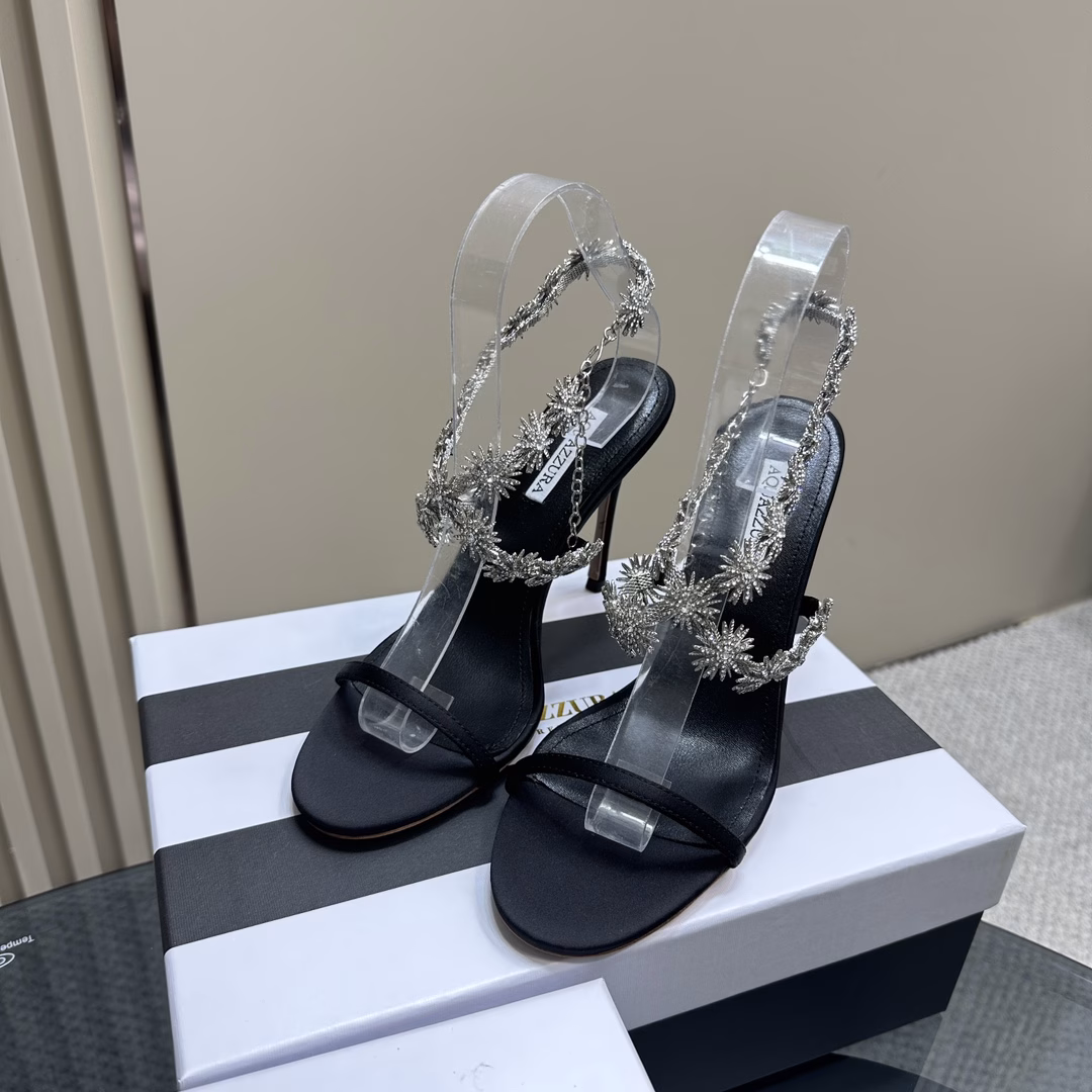 AQUAZZURA Big Pineapple❤Rhinestone-decorated high heelsThe latest rhinestone-decorated high-heeled sandals for spring and summer 2023, super elegant on the feetSimple and fashionable, so shiny and beautifulBeautiful to a new level!Cross design, full of fashion