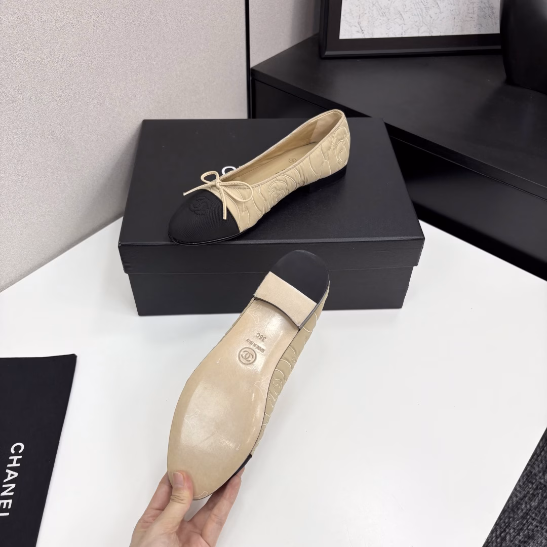 25Fw Early Spring Latest Color Chanel Bowknot Ballet Flat ShoesBelieve me, this is a pair of ballet shoes that can take you to a good place