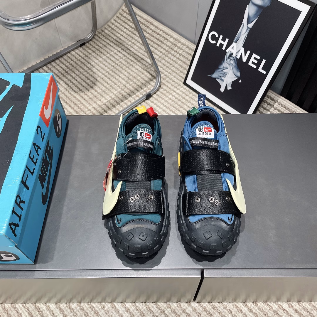 Nike Air Flea 2✖️CPFM joint 25vs the latest king-bombing series in spring…Couple Velcro tire shoesTire sole, super exaggerated Swoosh, the most 