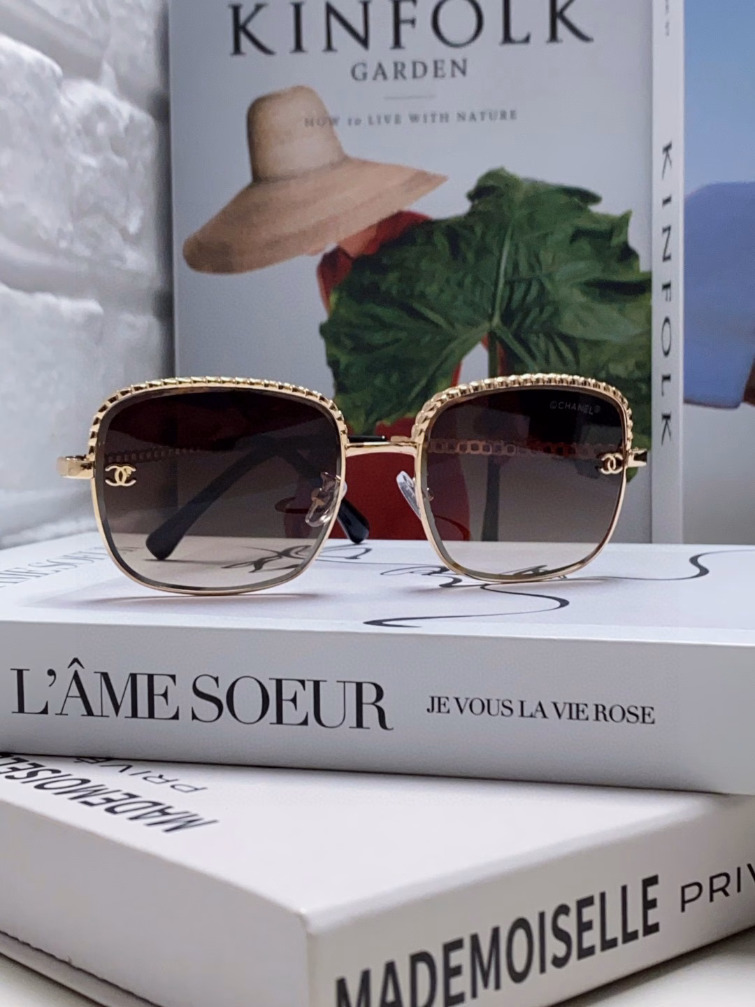 Chanel Chanel Xiaoxiang style 2025 new sunglasses for women high-end brown sunglasses anti-ultraviolet Internet celebrity trend chain terms