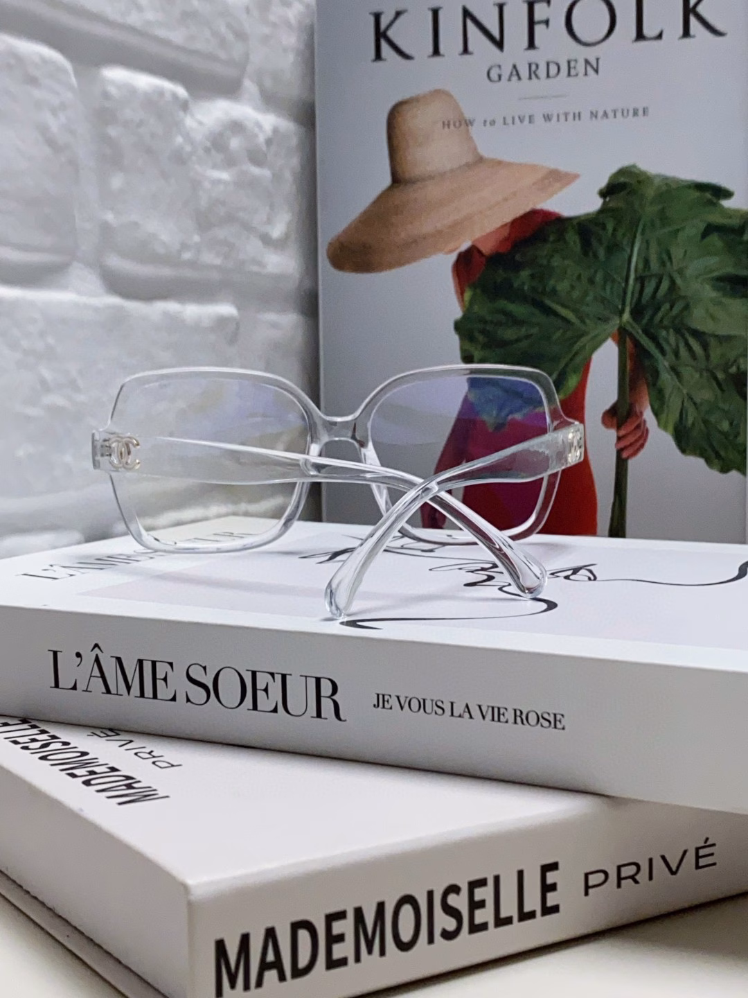 Chanel Chanel glasses frame, all-match, can be matched with prescription, looks small, panda color, optical frame