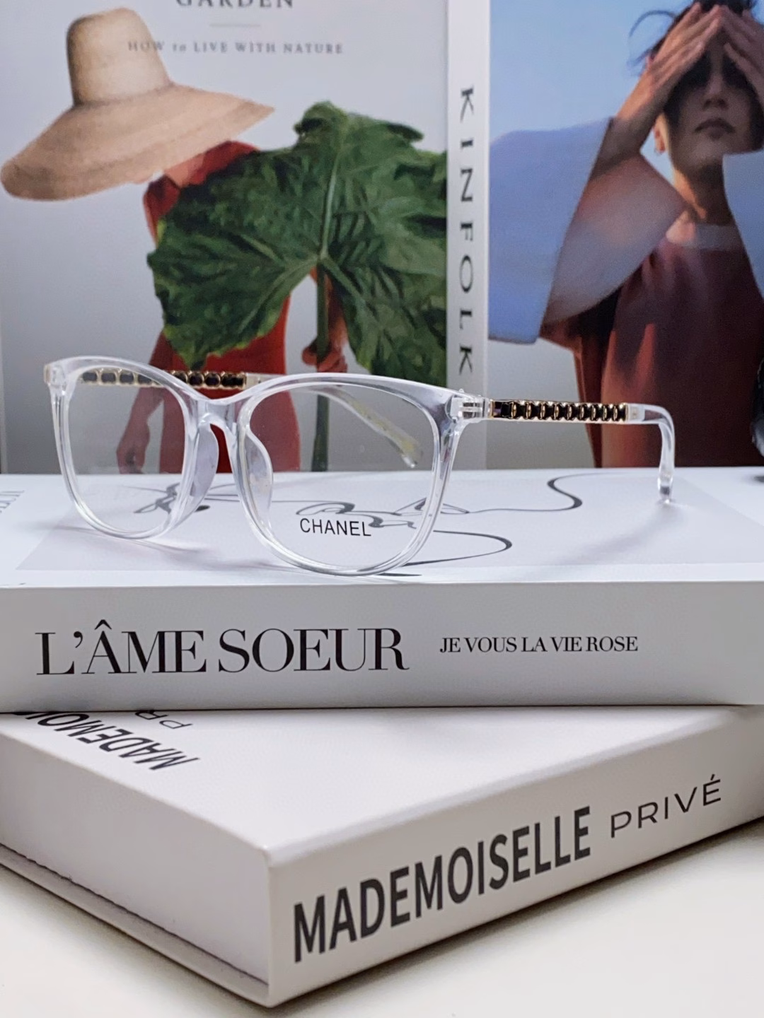 Chanel 2025 new style Zhao Lusi same black frame glasses female makeup artifact Xiaoxiang style anti-blue light myopia can be matched with a large frame chain optical frame