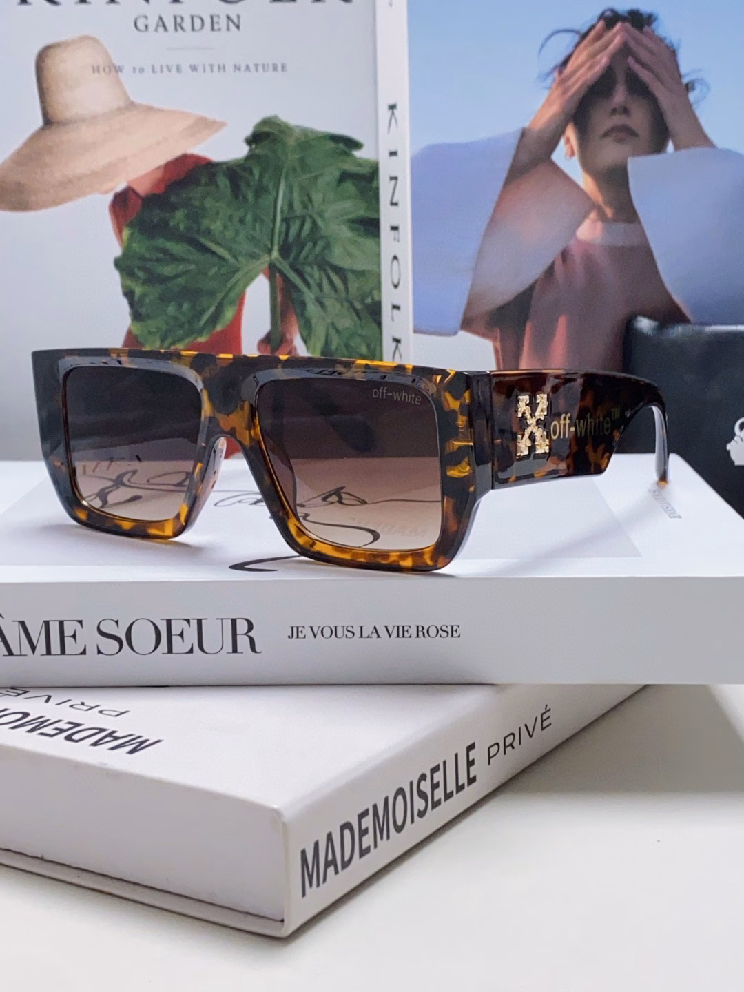 OFF WHITE🍂🍂 Large frame men's temperament sunglasses, big face slimming sunglasses, sun protection, unisex