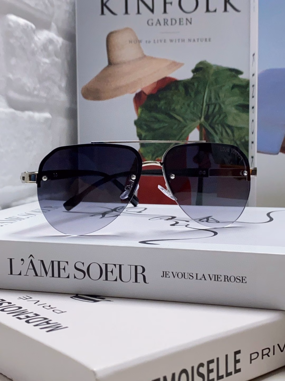 Louis Vuitton 2024 Metal Oval Half-Frame Sunglasses Unisex Sunglasses Aviator Style Anti-UV