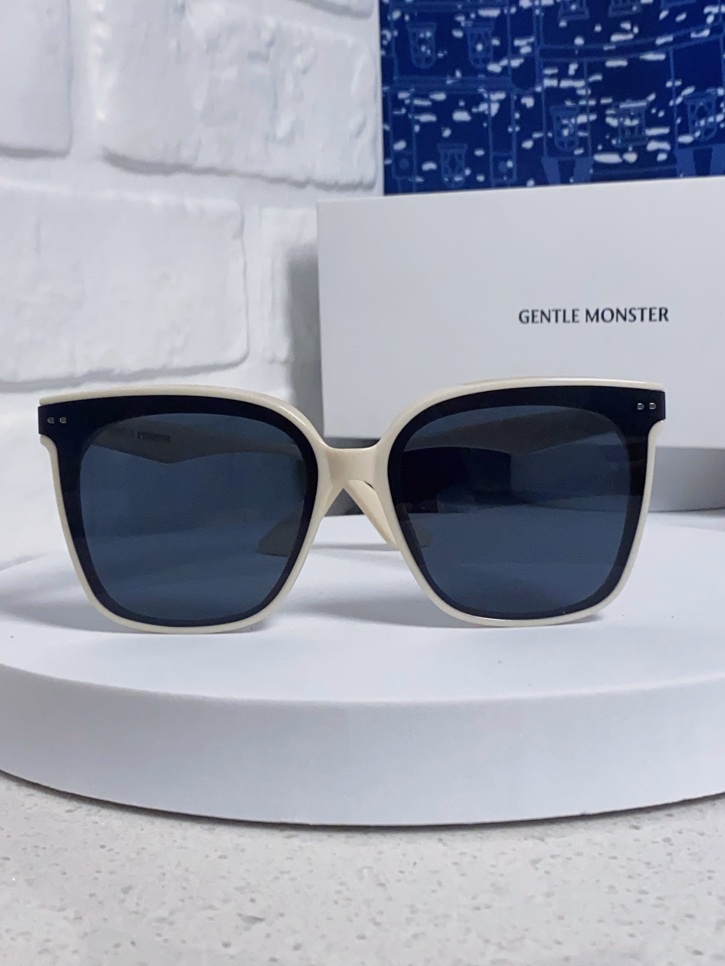 Gentle Moster (GM) 2025 new large frame men and women temperament polarized sunglasses big face slim anti-ultraviolet retro sunglasses driving mirror personality